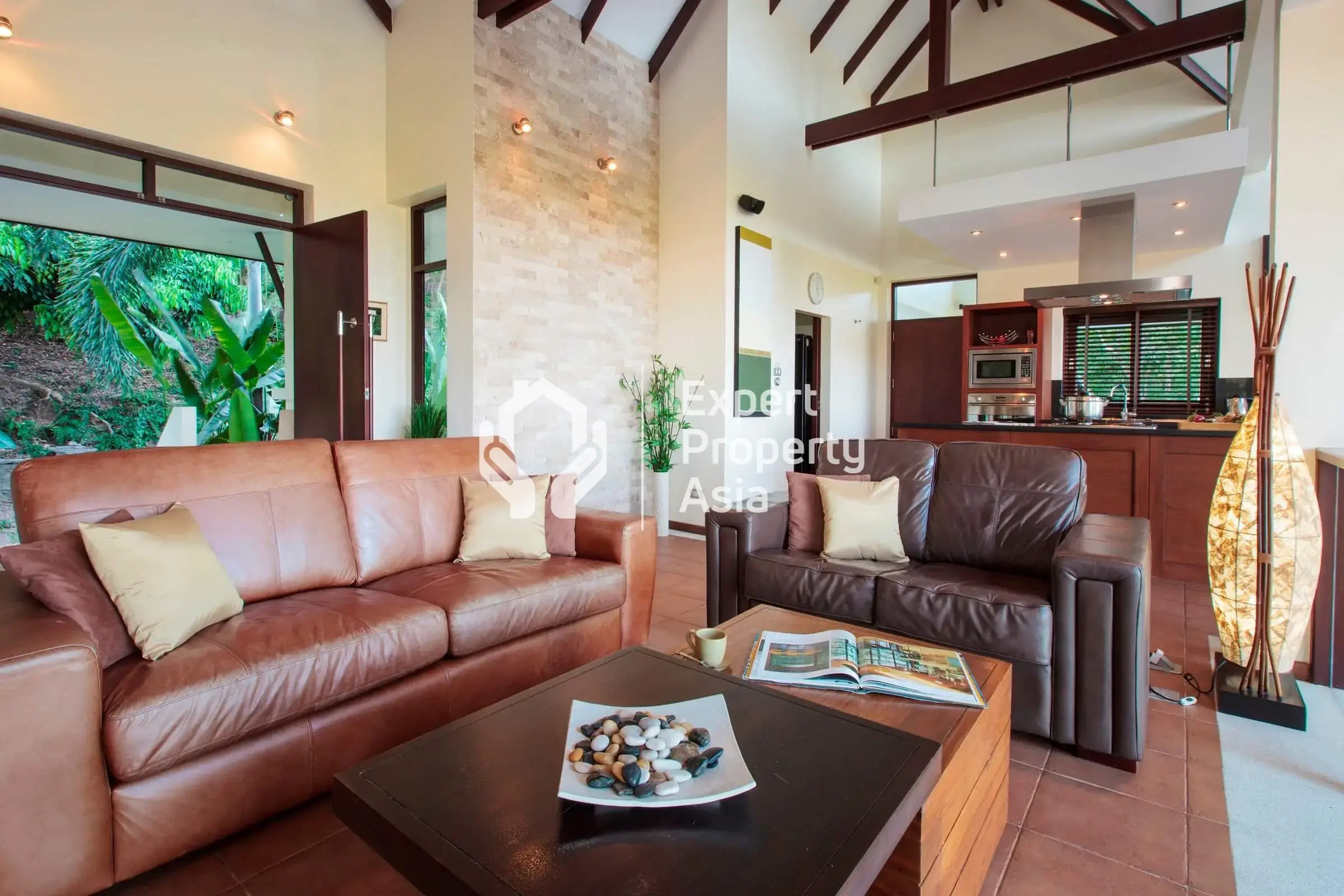 "Beautiful 5-Bedroom Freehold Villa 1752 with Breathtaking Sea Views in Bang Por!"