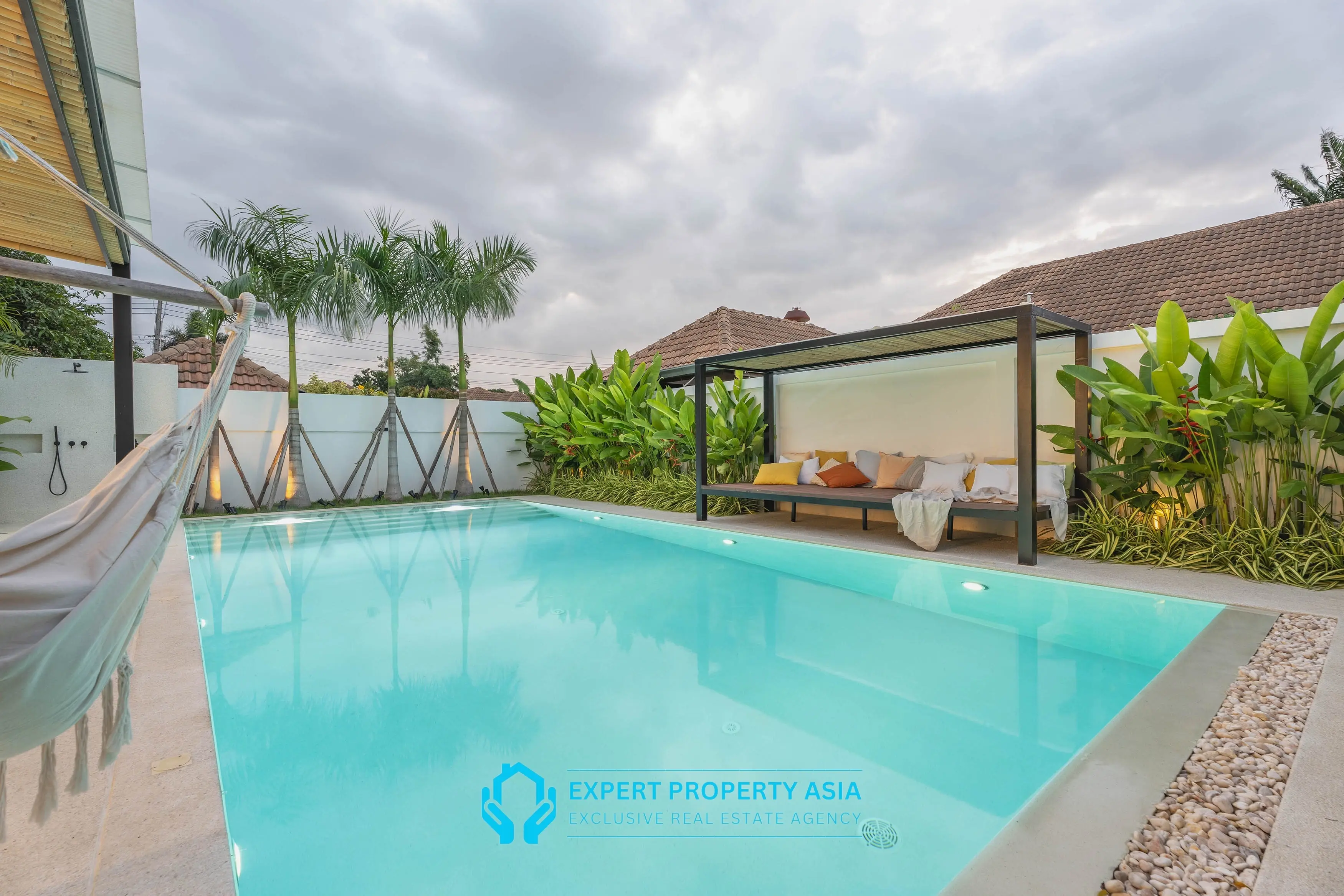 Modern 5-Bedroom Pool Villa in Prime Jomtien Location – Ideal for Family Living or Investment