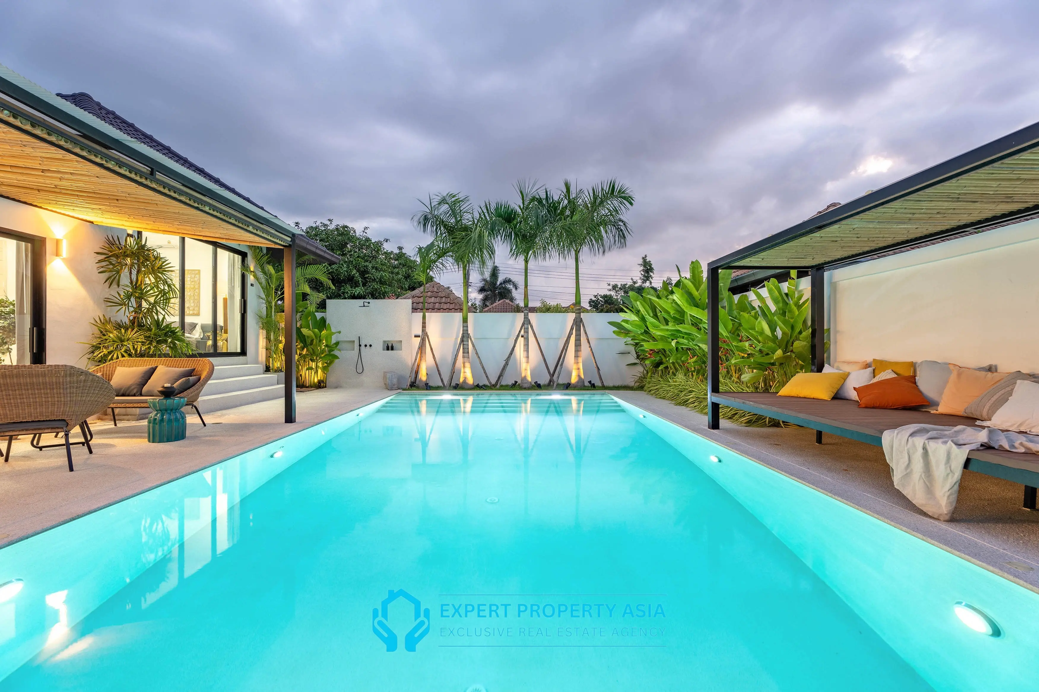 Modern 5-Bedroom Pool Villa in Prime Jomtien Location – Ideal for Family Living or Investment