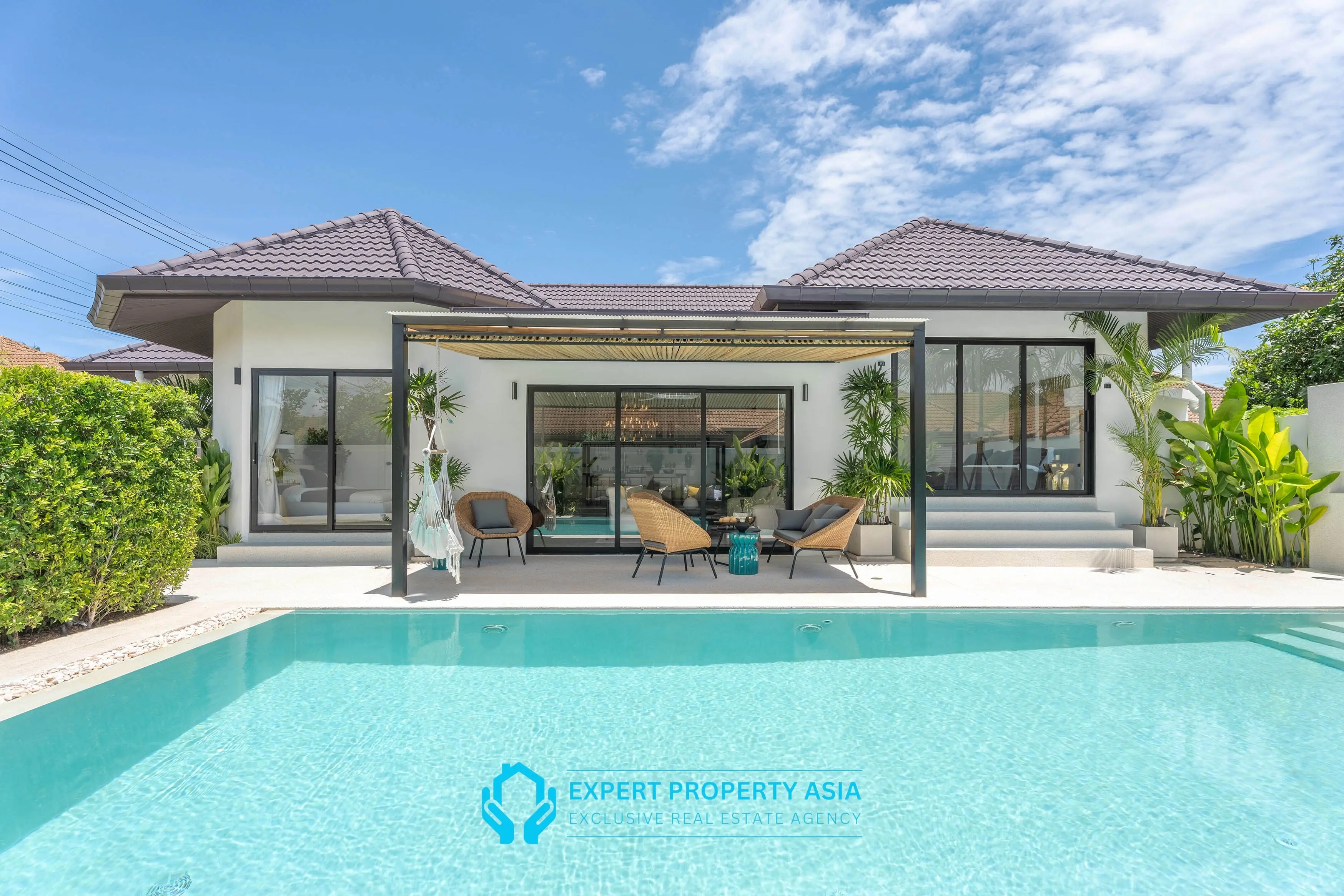 Modern 5-Bedroom Pool Villa in Prime Jomtien Location – Ideal for Family Living or Investment
