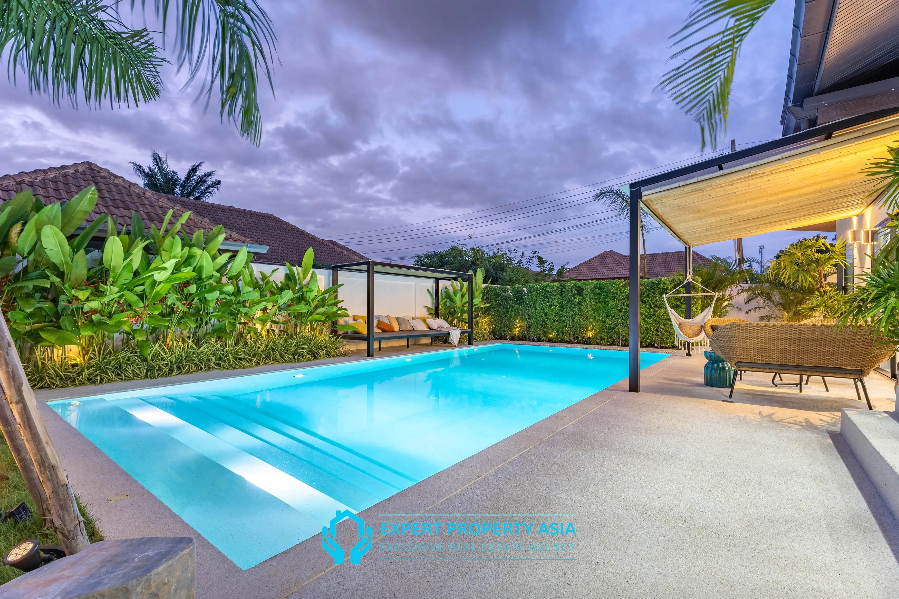 Modern 5-Bedroom Pool Villa in Prime Jomtien Location – Ideal for Family Living or Investment