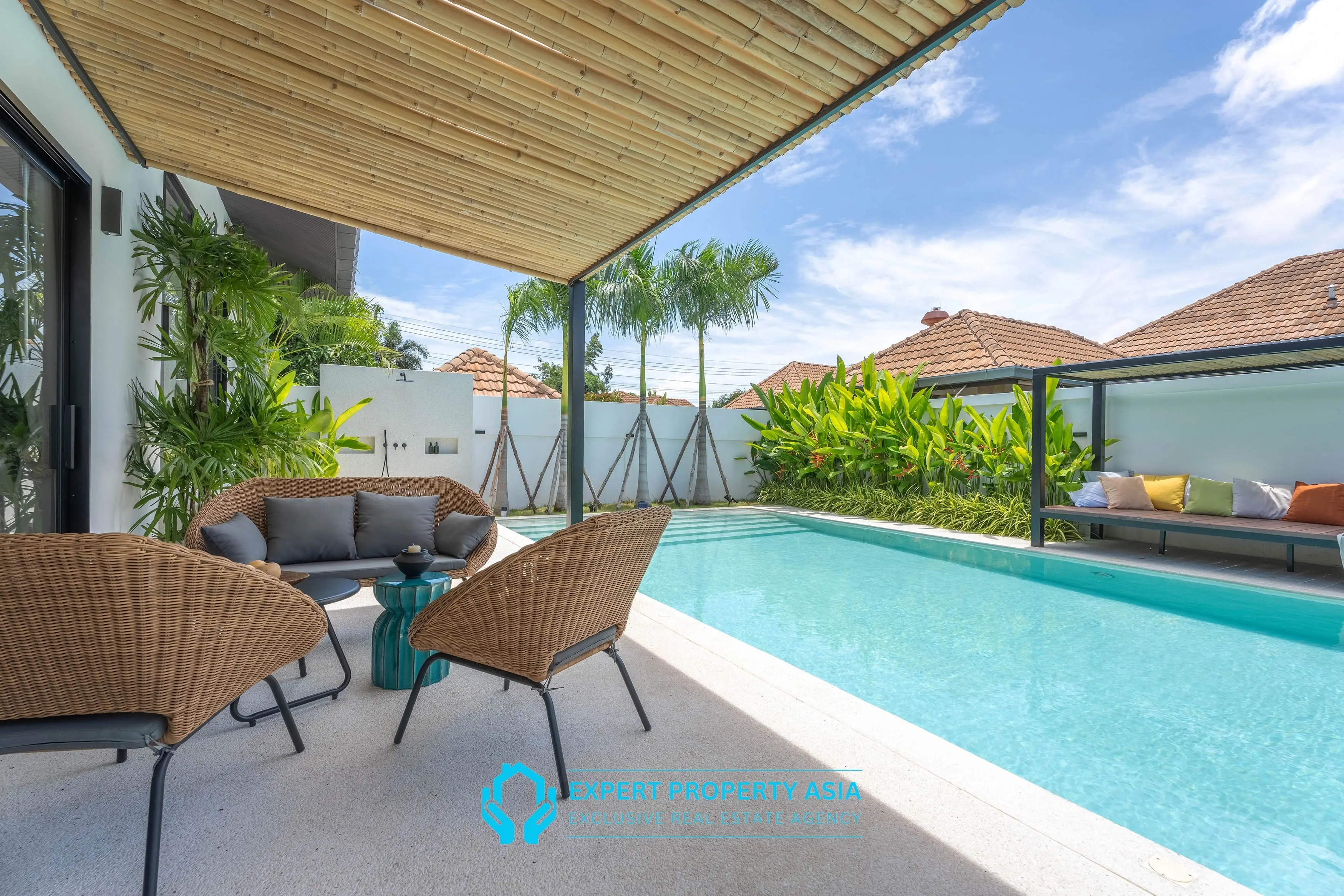 Modern 5-Bedroom Pool Villa in Prime Jomtien Location – Ideal for Family Living or Investment