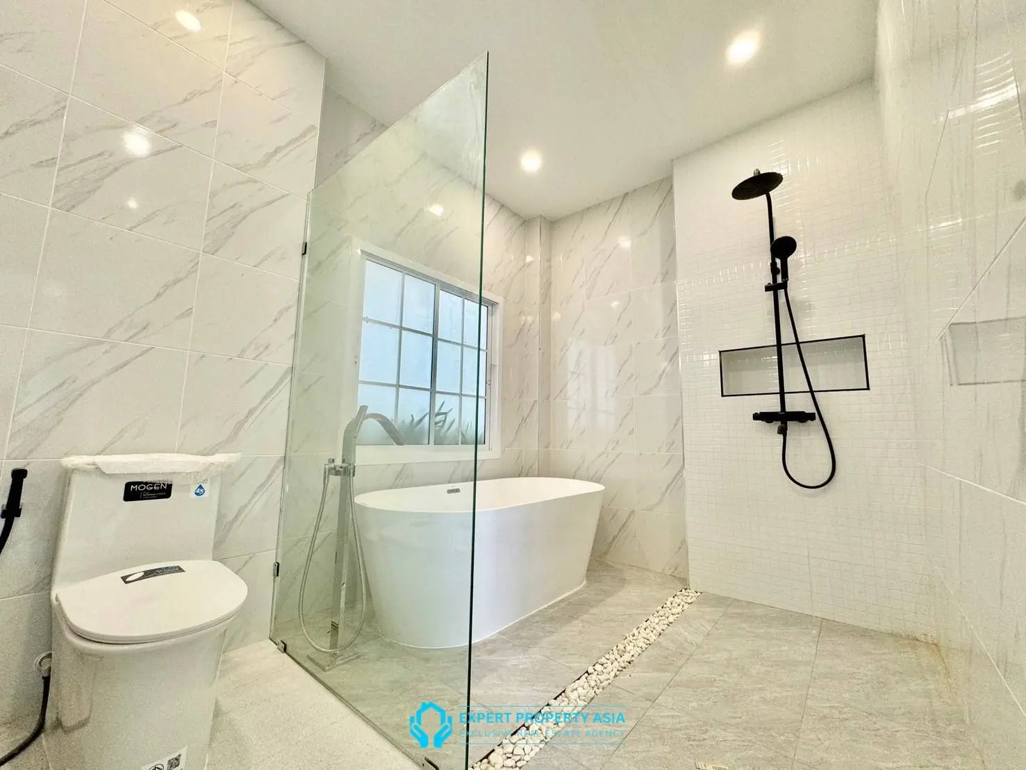 Renovated 4-Bedroom Villa for Sale Near British International School, Ko Kaew