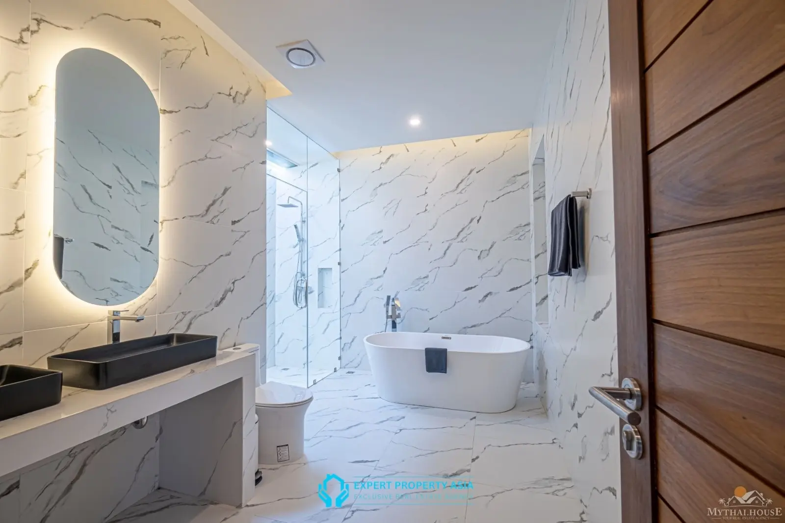 Stylish 3-Bedroom Pool Villa in Bophut – Modern Living in a Peaceful Hillside Setting