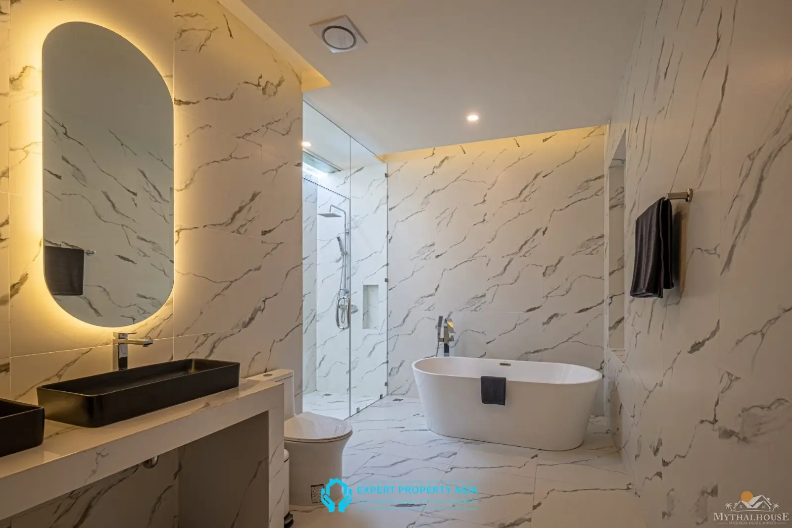 Stylish 3-Bedroom Pool Villa in Bophut – Modern Living in a Peaceful Hillside Setting