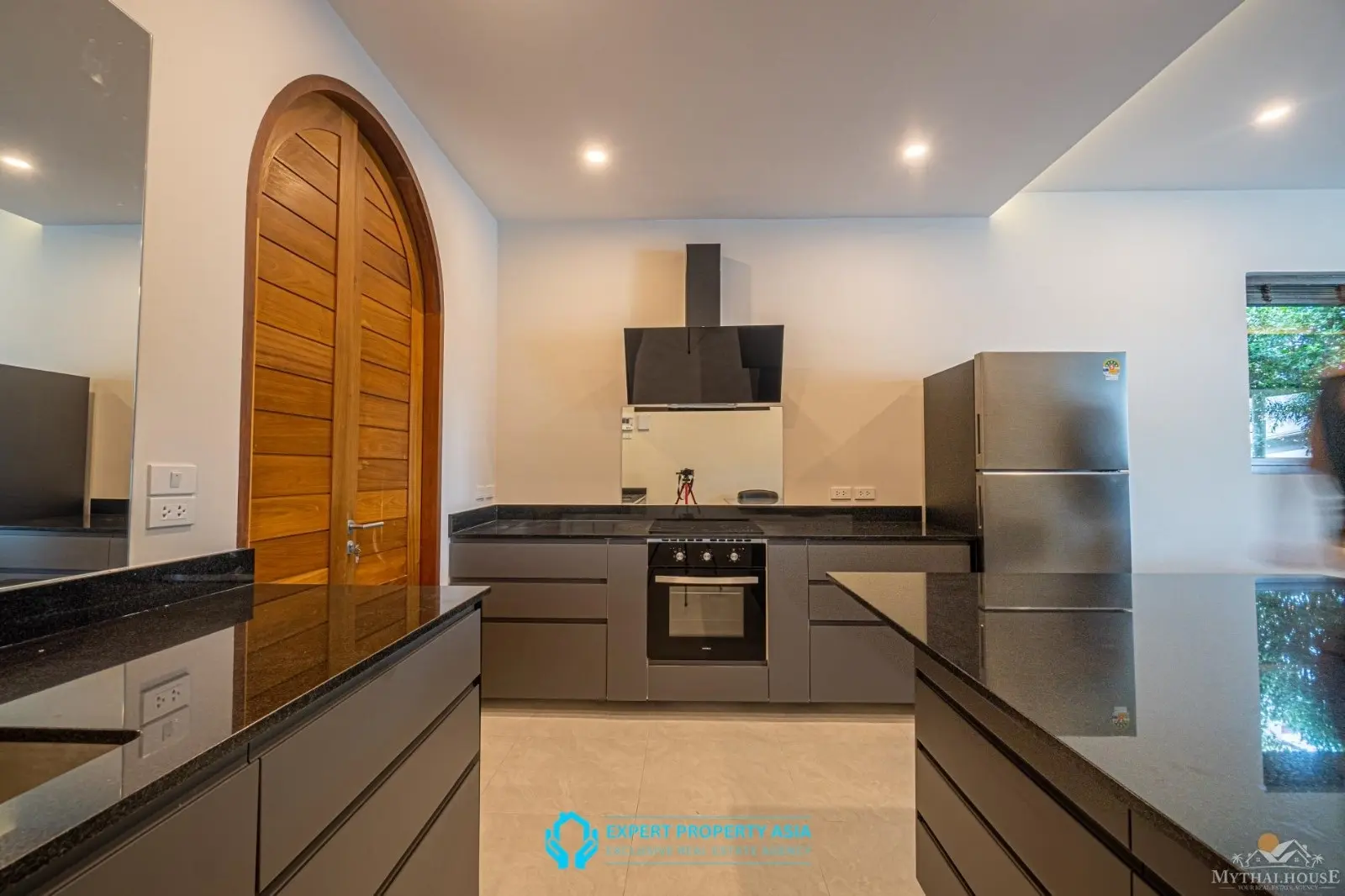 Stylish 3-Bedroom Pool Villa in Bophut – Modern Living in a Peaceful Hillside Setting