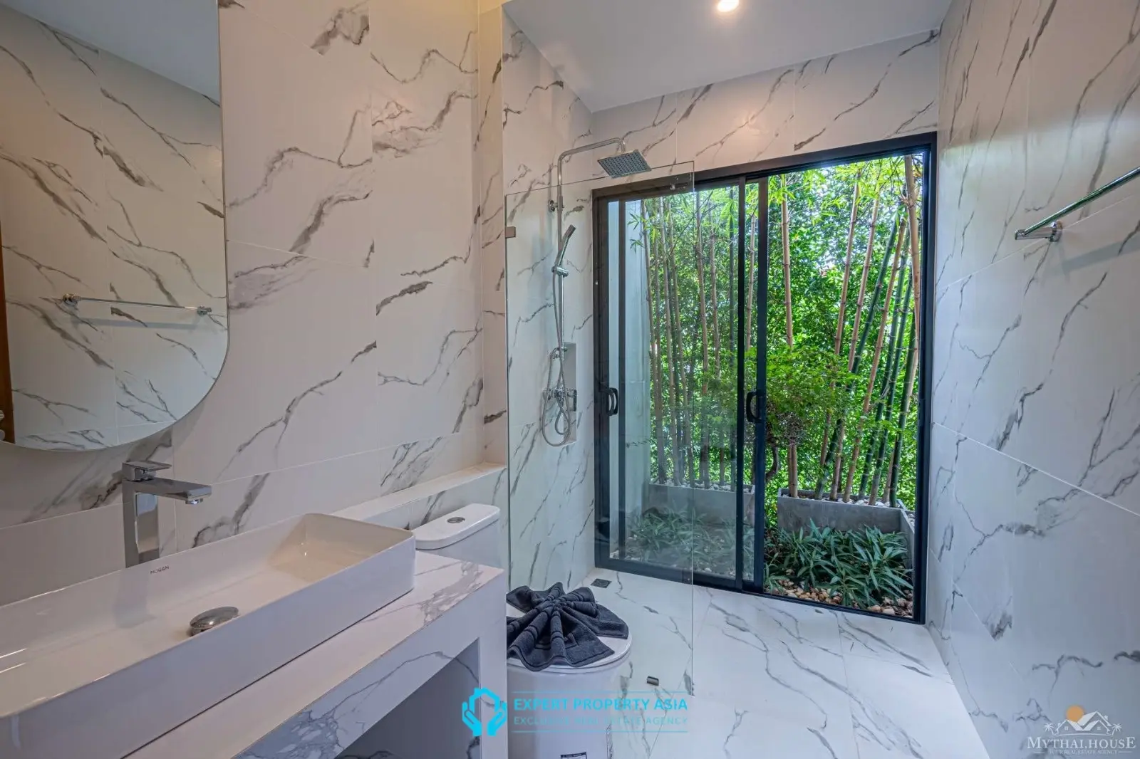 Stylish 3-Bedroom Pool Villa in Bophut – Modern Living in a Peaceful Hillside Setting