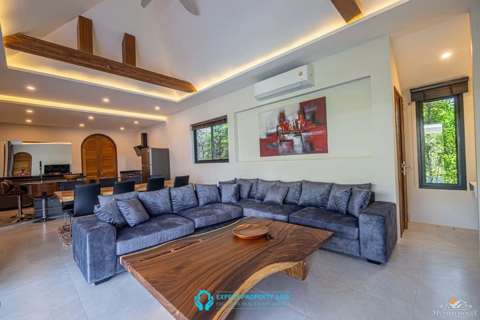 Stylish 3-Bedroom Pool Villa in Bophut – Modern Living in a Peaceful Hillside Setting