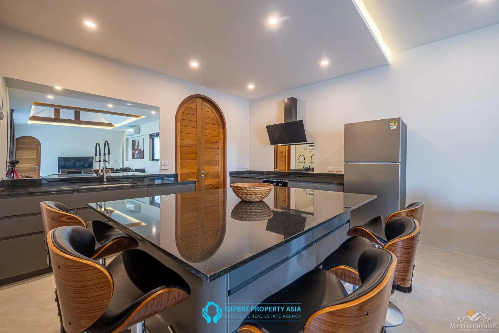 Stylish 3-Bedroom Pool Villa in Bophut – Modern Living in a Peaceful Hillside Setting