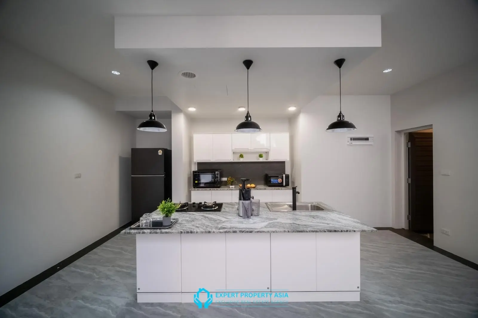 Flexible Layout 3-Bedroom Villa on Large Land – Peaceful Area Near Baan Tai