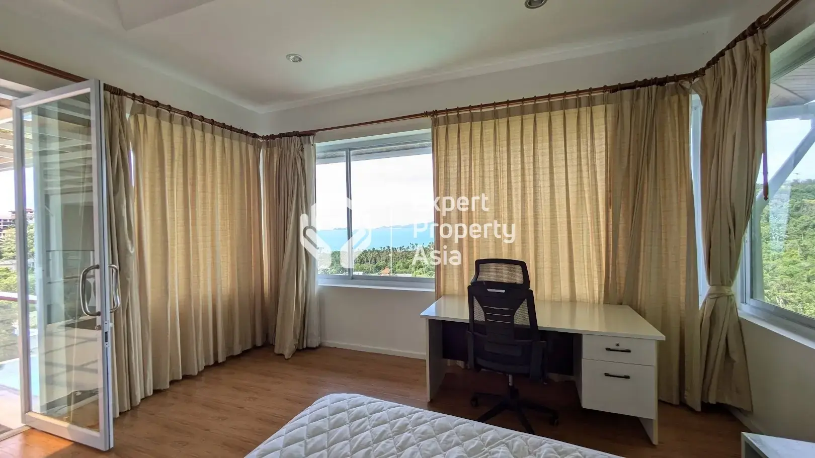 À vendre : Luxueuse villa de 6 chambres avec vue imprenable sur la mer, Bang Por, Koh Samui