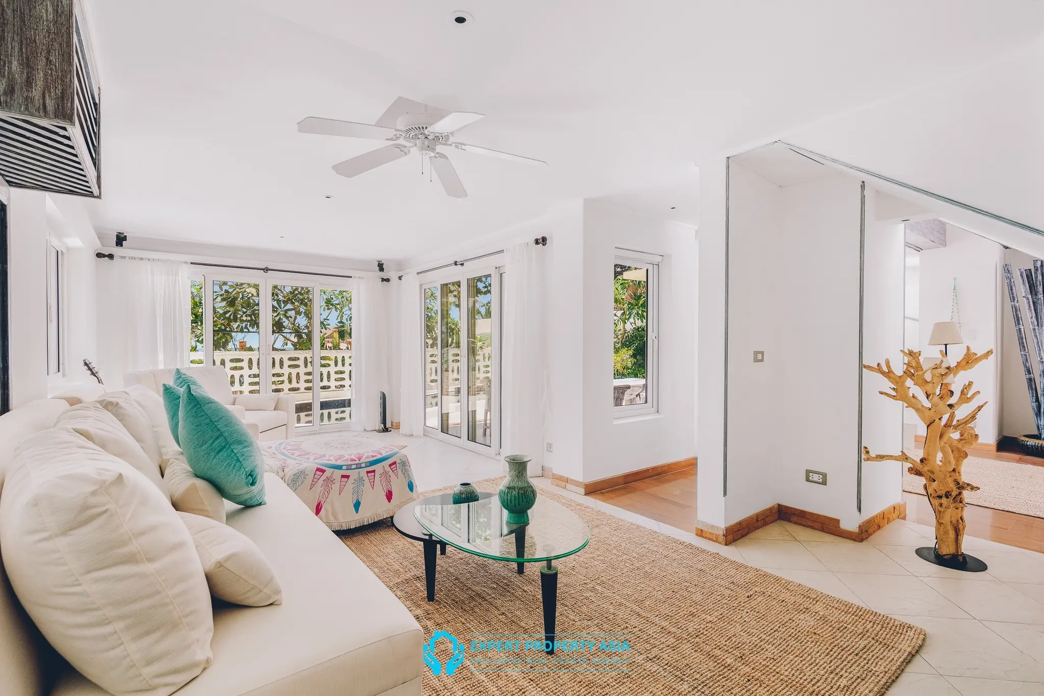 "Exclusive Luxury Beachfront Villa – Just 50 Meters from the Sea in Koh Samui"