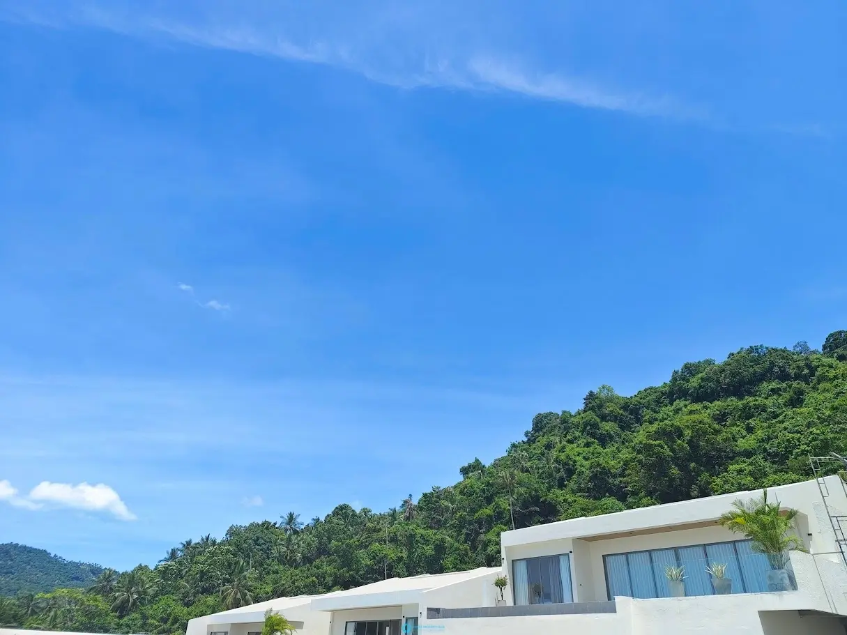 Modern 3-Bedroom Villa with Pool, Garden & Parking – Long-Term in Maenam