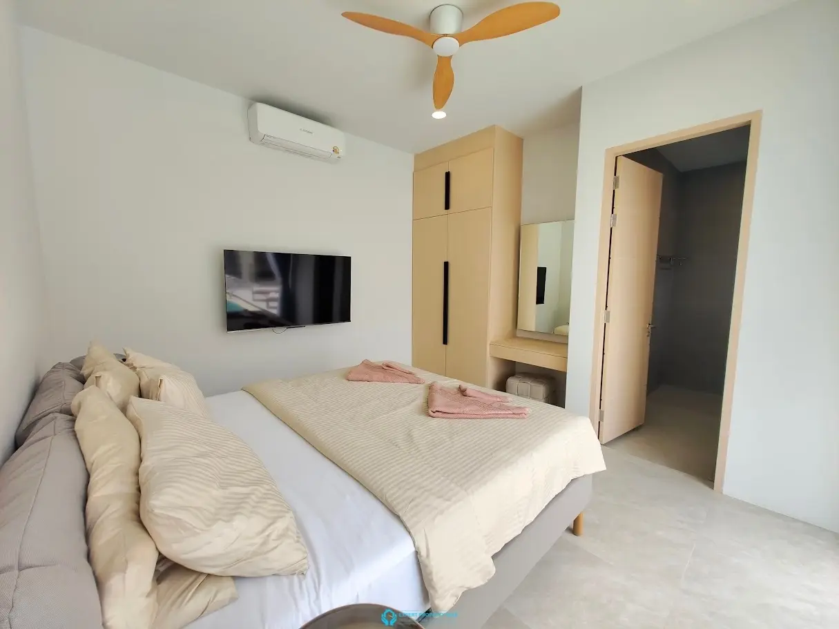 Modern 3-Bedroom Villa with Pool, Garden & Parking – Long-Term in Maenam