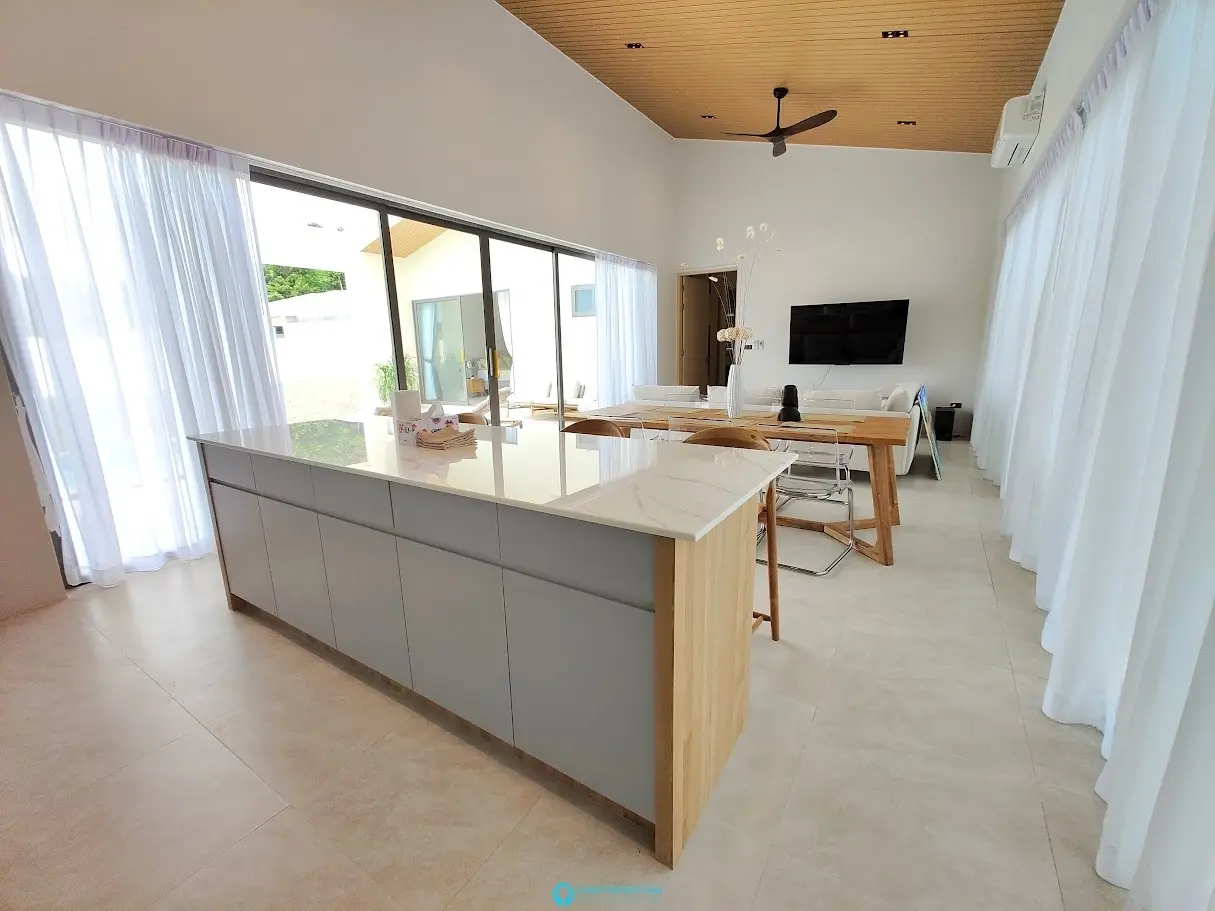 Modern 3-Bedroom Villa with Pool, Garden & Parking – Long-Term in Maenam