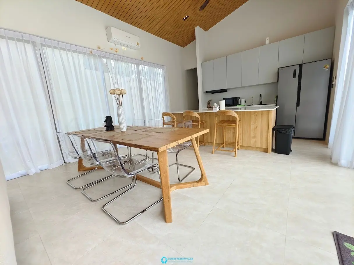 Modern 3-Bedroom Villa with Pool, Garden & Parking – Long-Term in Maenam