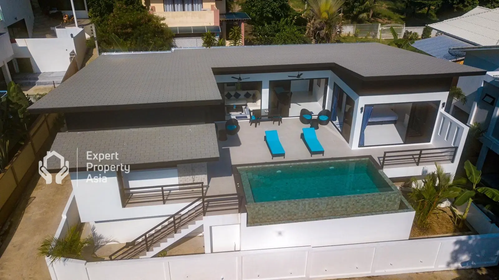 "Stunning 4-Bedroom Villa in Lamai – Perfect Location & Price for Your Tropical Escape!"