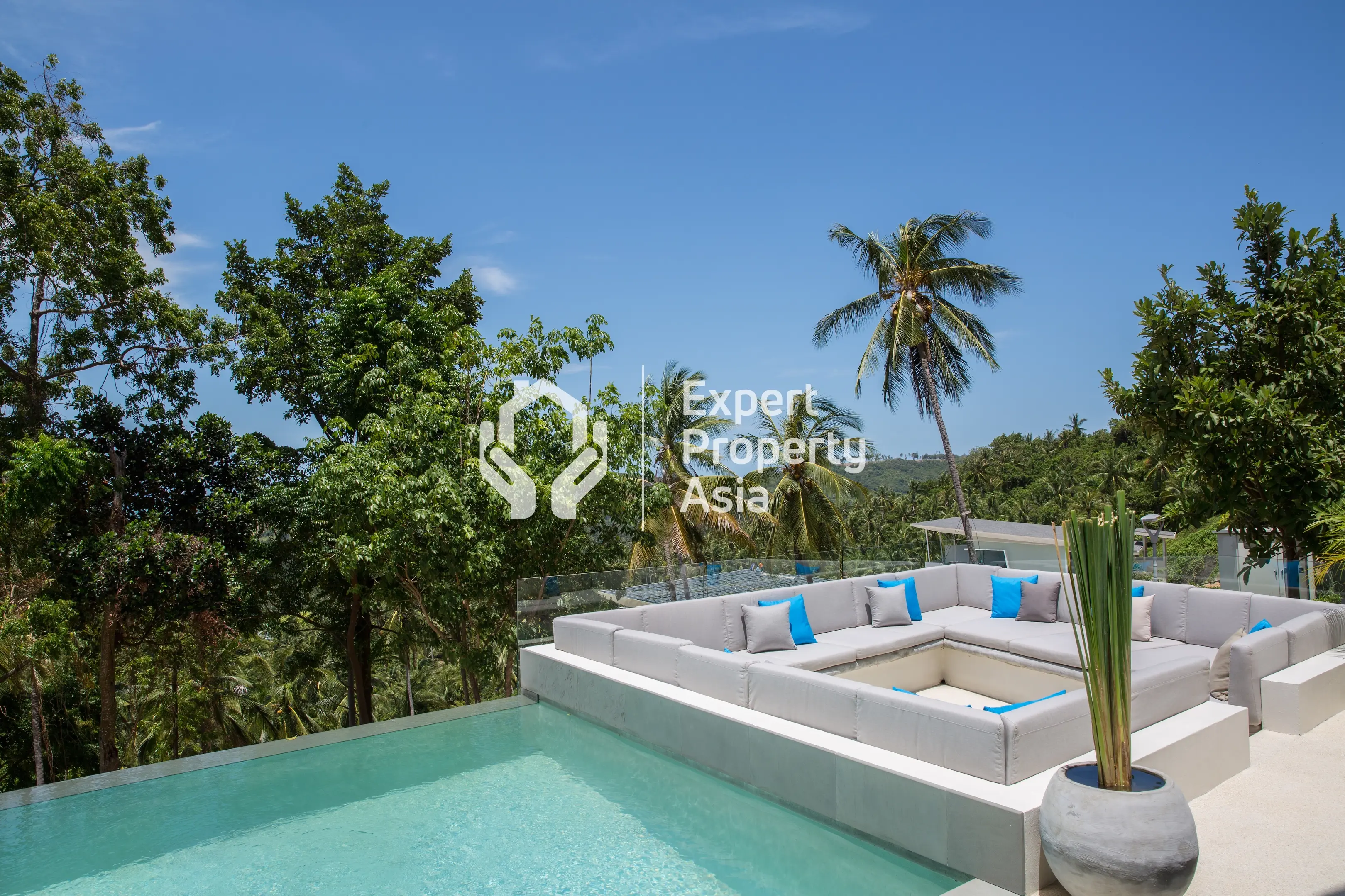 Villa de luxe 4 chambres avec vue sur la mer et piscine à la plage de Maenam, Koh Samui