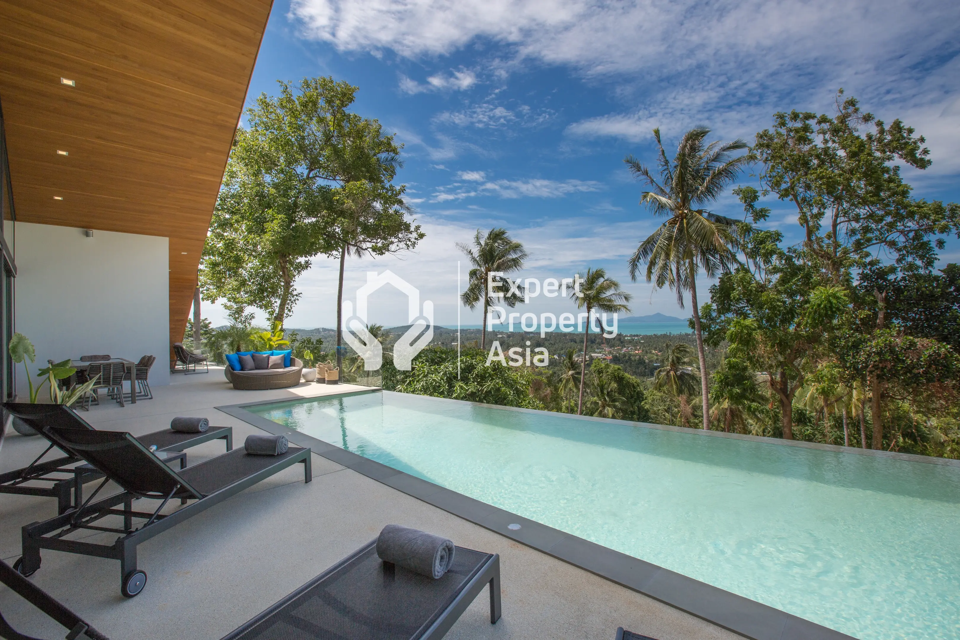 Villa de luxe 4 chambres avec vue sur la mer et piscine à la plage de Maenam, Koh Samui