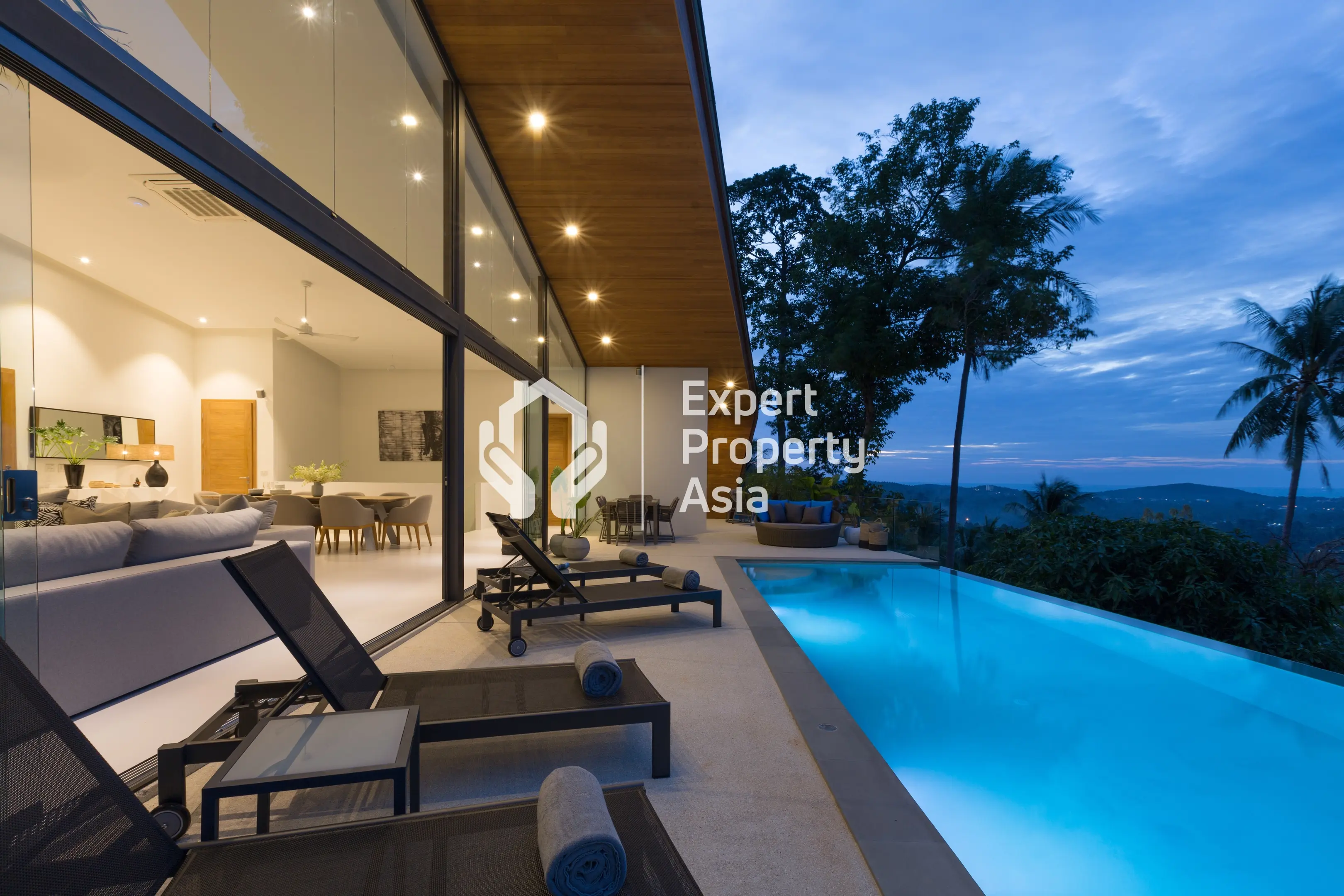 Luxury 4-Bedroom Sea View Pool Villa at Maenam Beach, Koh Samui