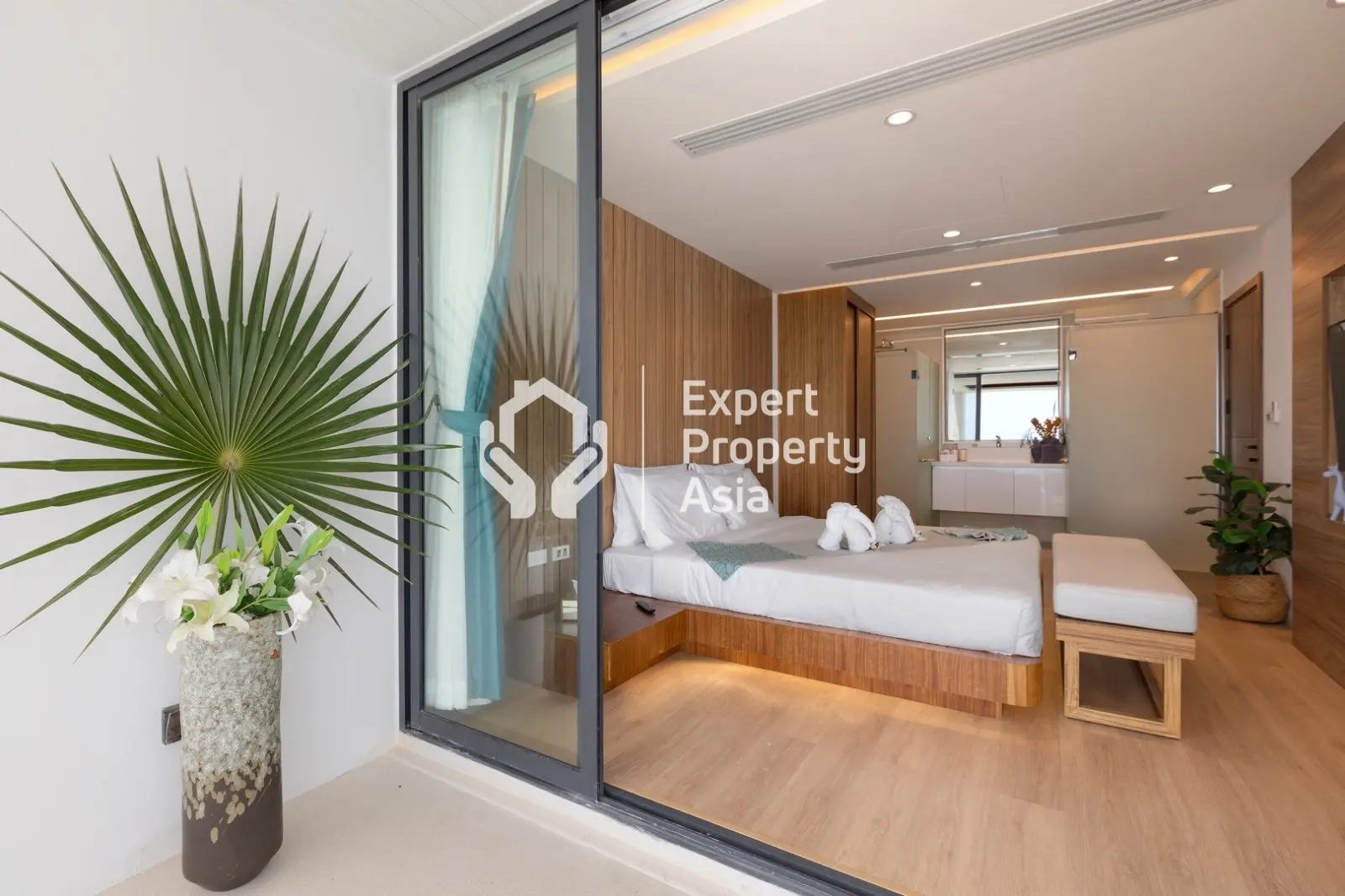 Villa E3: วิลล่าหรู 5 ห้องนอน พร้อมวิวทะเลและสระว่ายน้ำในละไม, เกาะสมุย