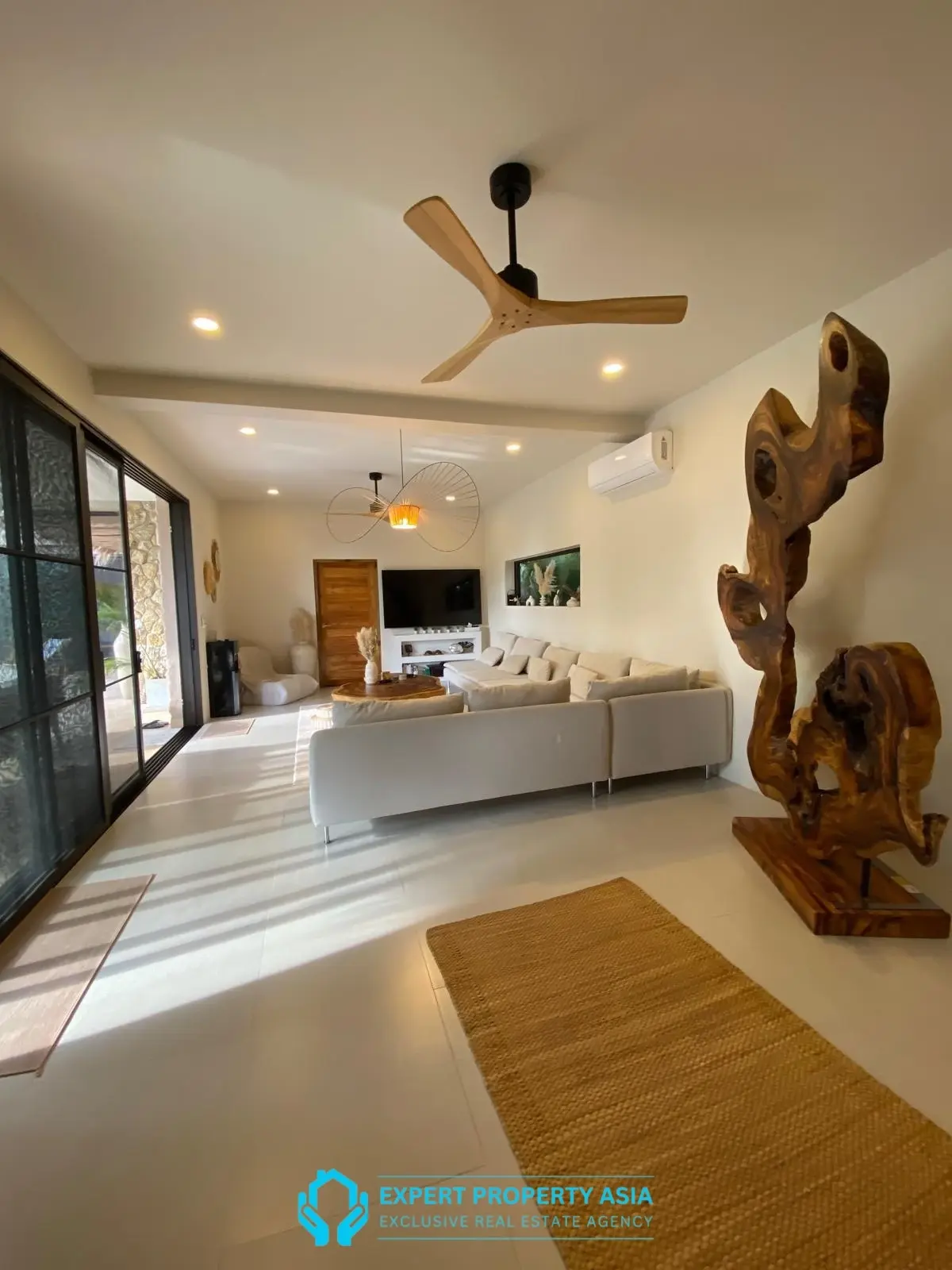 Stylish 3-Bedroom Pool Villa for Sale in Maenam – Quiet Area, Near Beach & Schools