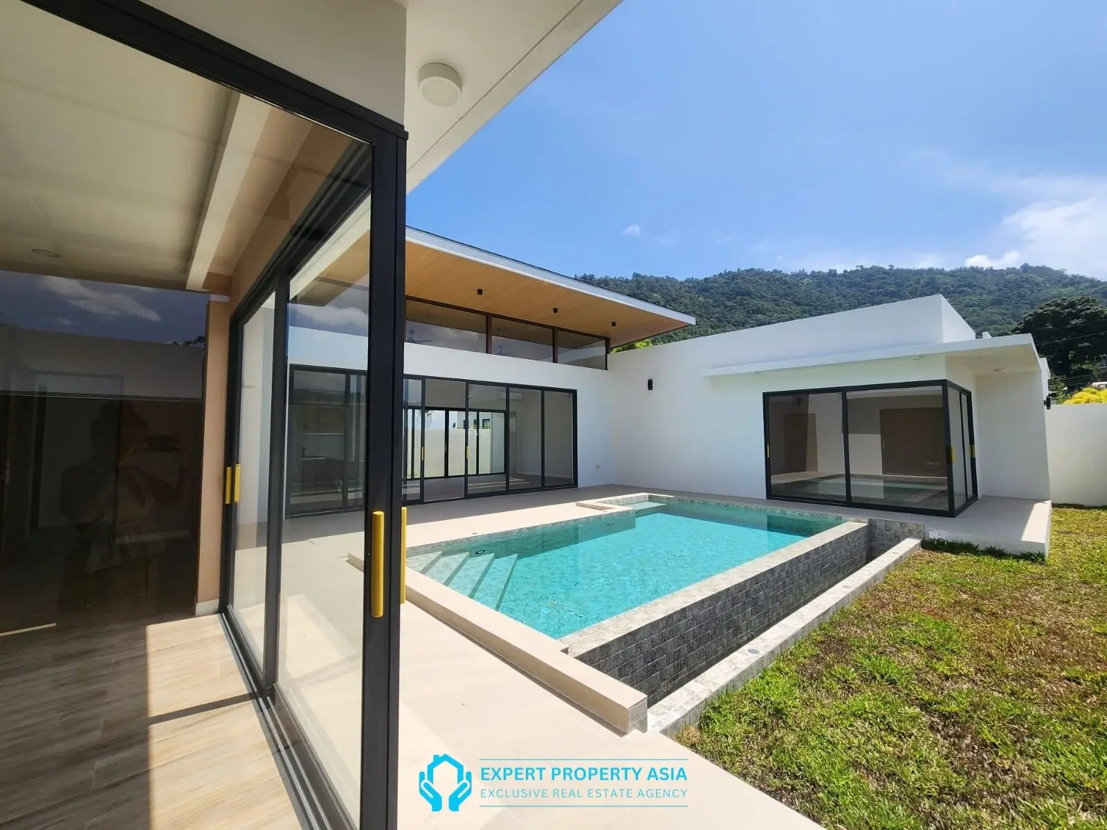 Freehold Pool Villas in Lamai – Perfect for Residence or Investment