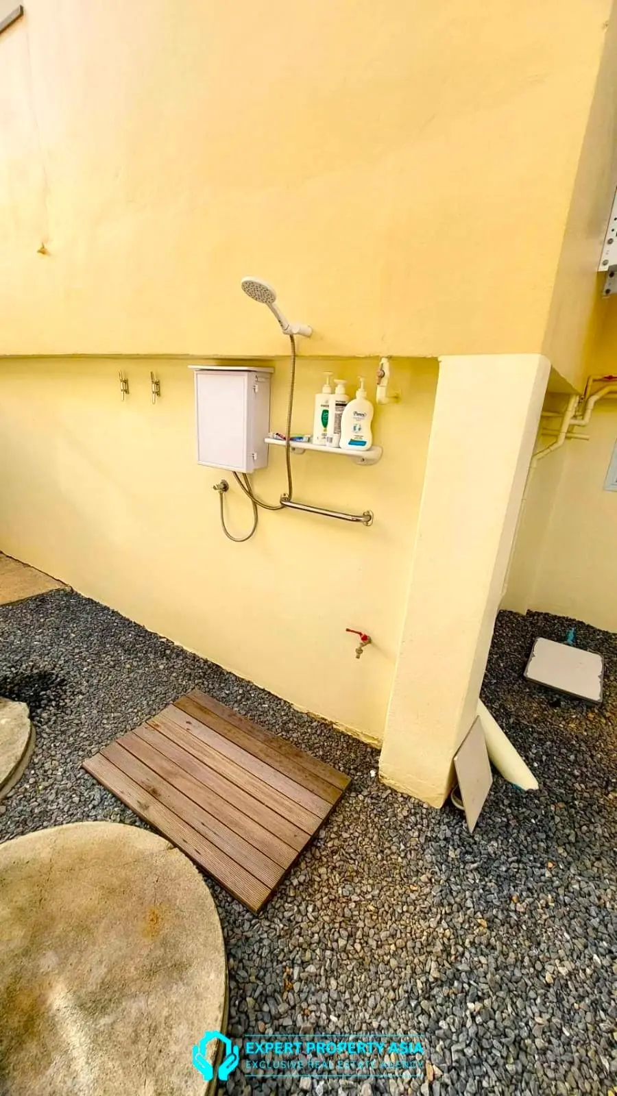 Spacious Modern Pool Villa in Quiet Bophut Neighborhood – 2 Bedrooms, High-Quality Finishes