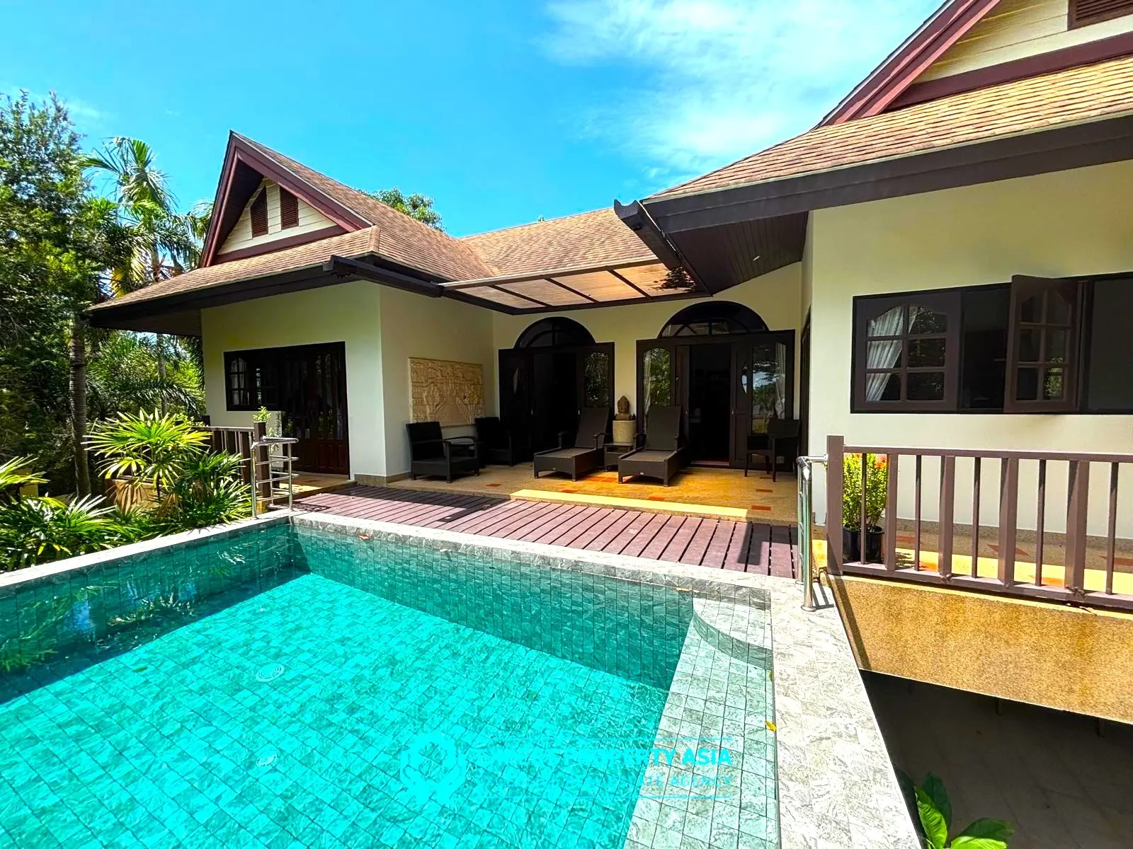 Traditional Thai-Style 4-Bedroom Villa with Private Pool, Bophut