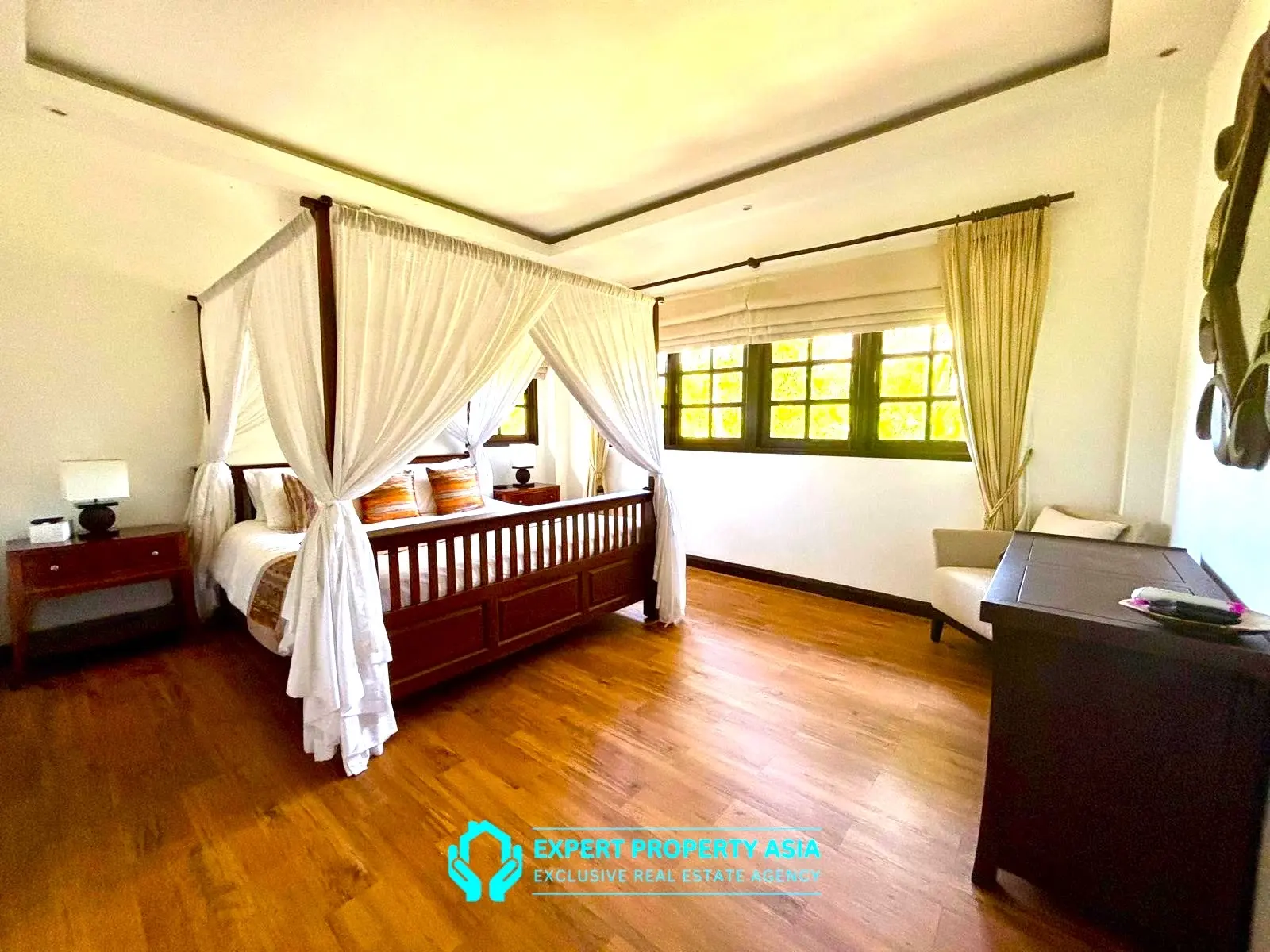 Traditional Thai-Style 4-Bedroom Villa with Private Pool, Bophut