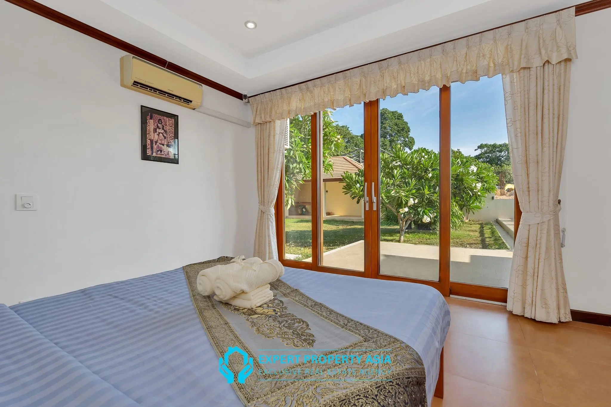 Exclusive 5-Bedroom Sea View Villa with Private Pool – Available for Long-Term Rent