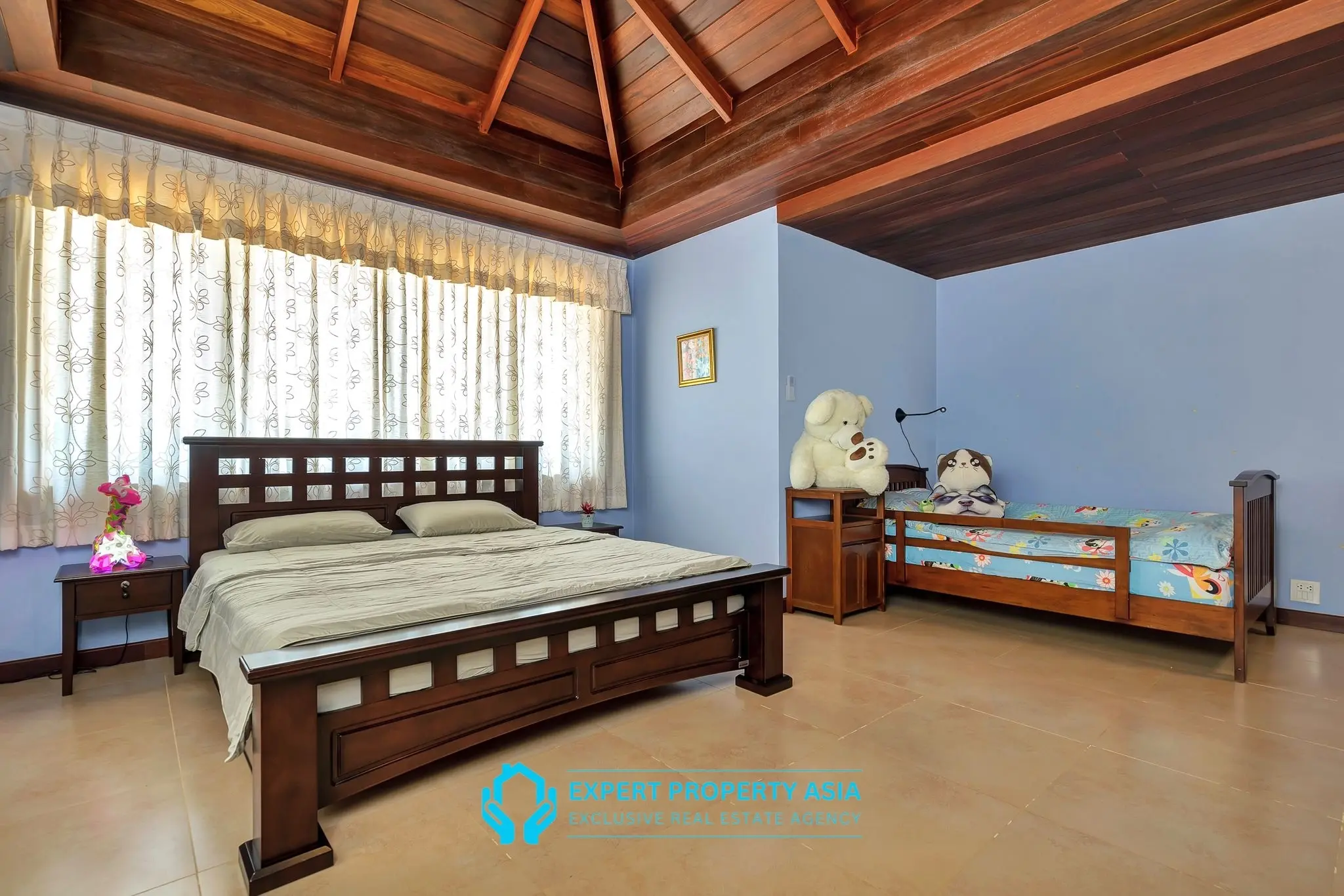 Exclusive 5-Bedroom Sea View Villa with Private Pool – Available for Long-Term Rent