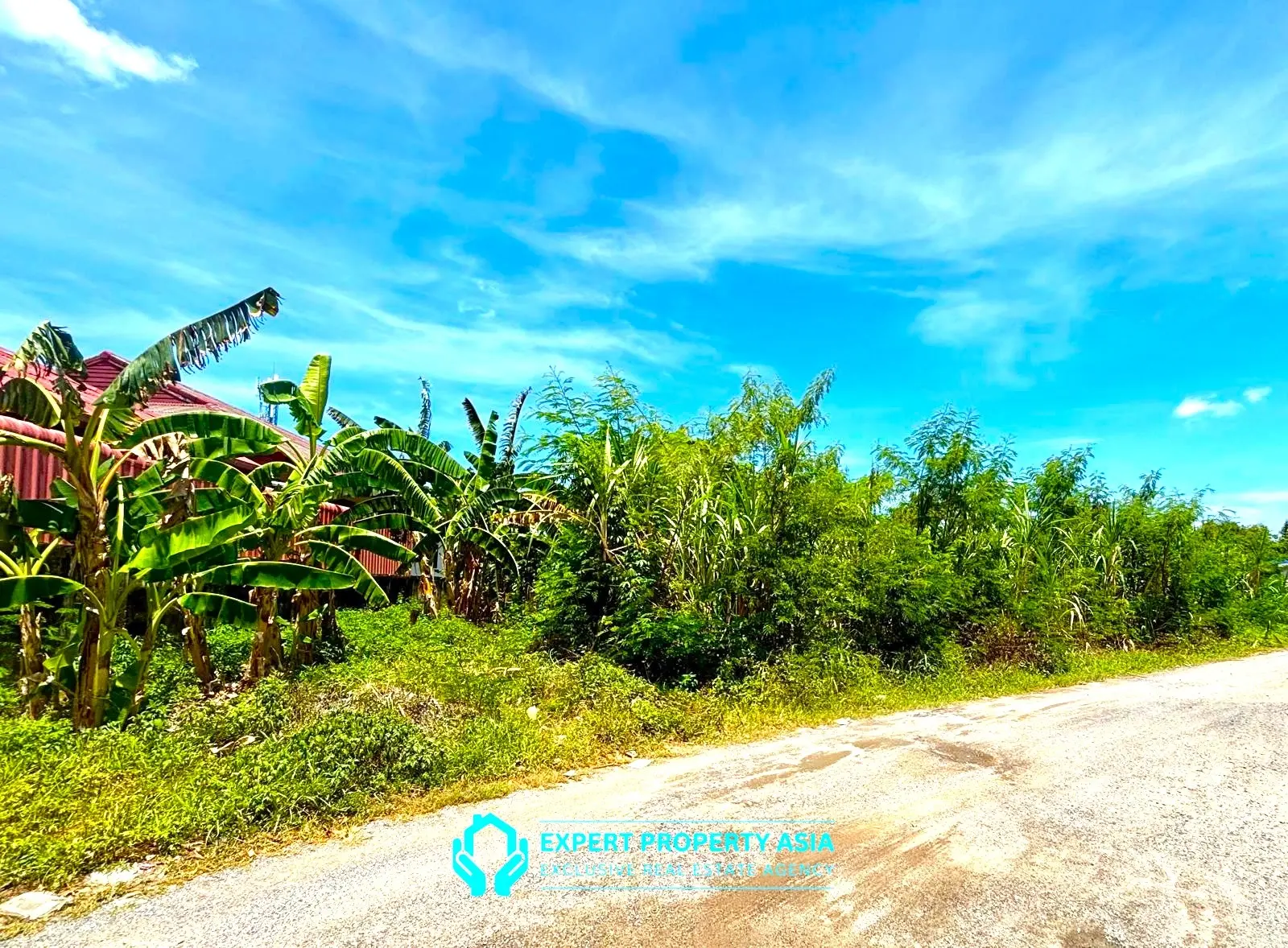 “Beachside Investment Land in Bangrak – Chanote Title, 300m from the Sea”
