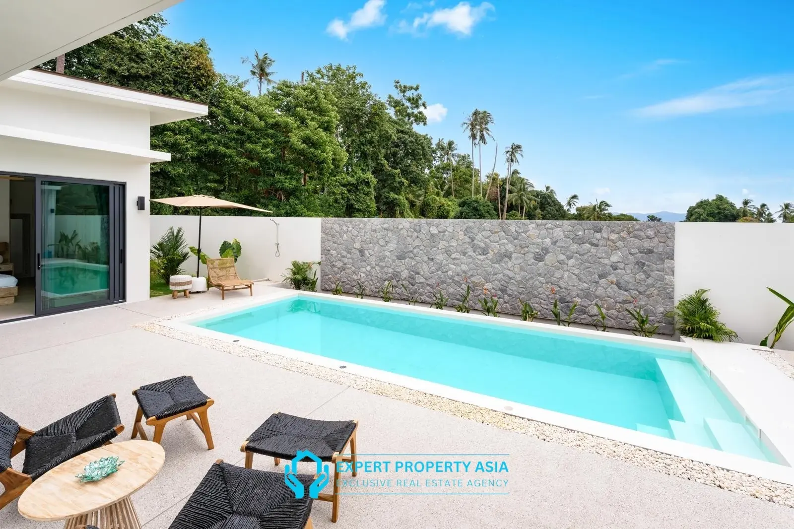 Brand-New 3-Bedroom Villa with Private Pool – Maenam, Koh Samui