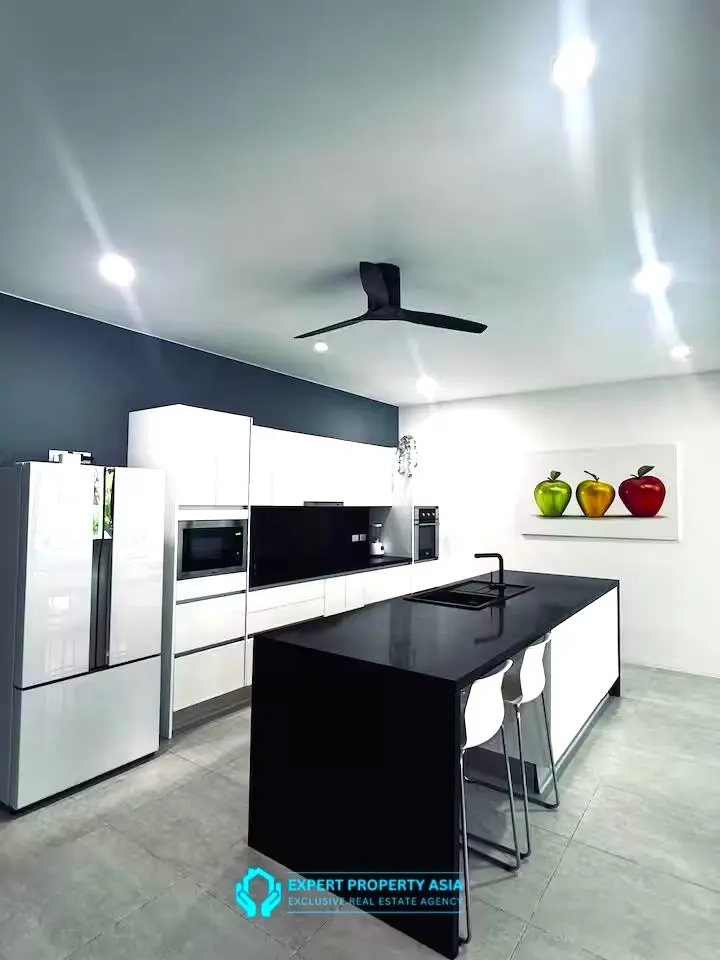 Modern 3-Bedroom Pool Villa for Sale near Lamai Beach, Koh Samui
