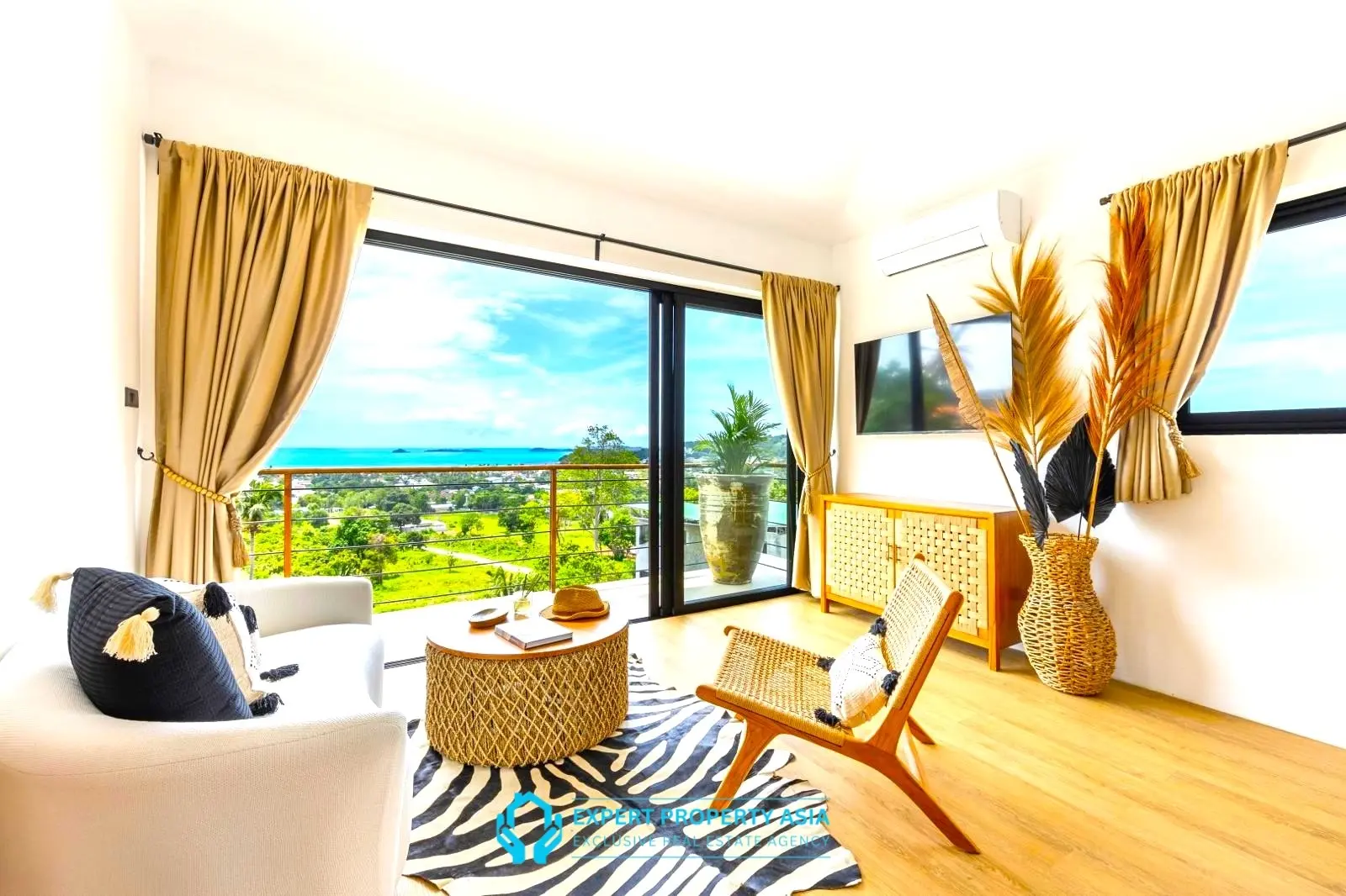 Exclusive Bophut Villa: 3 Bedrooms, Sea View, Private Pool, Just 4 Min from Fisherman Village