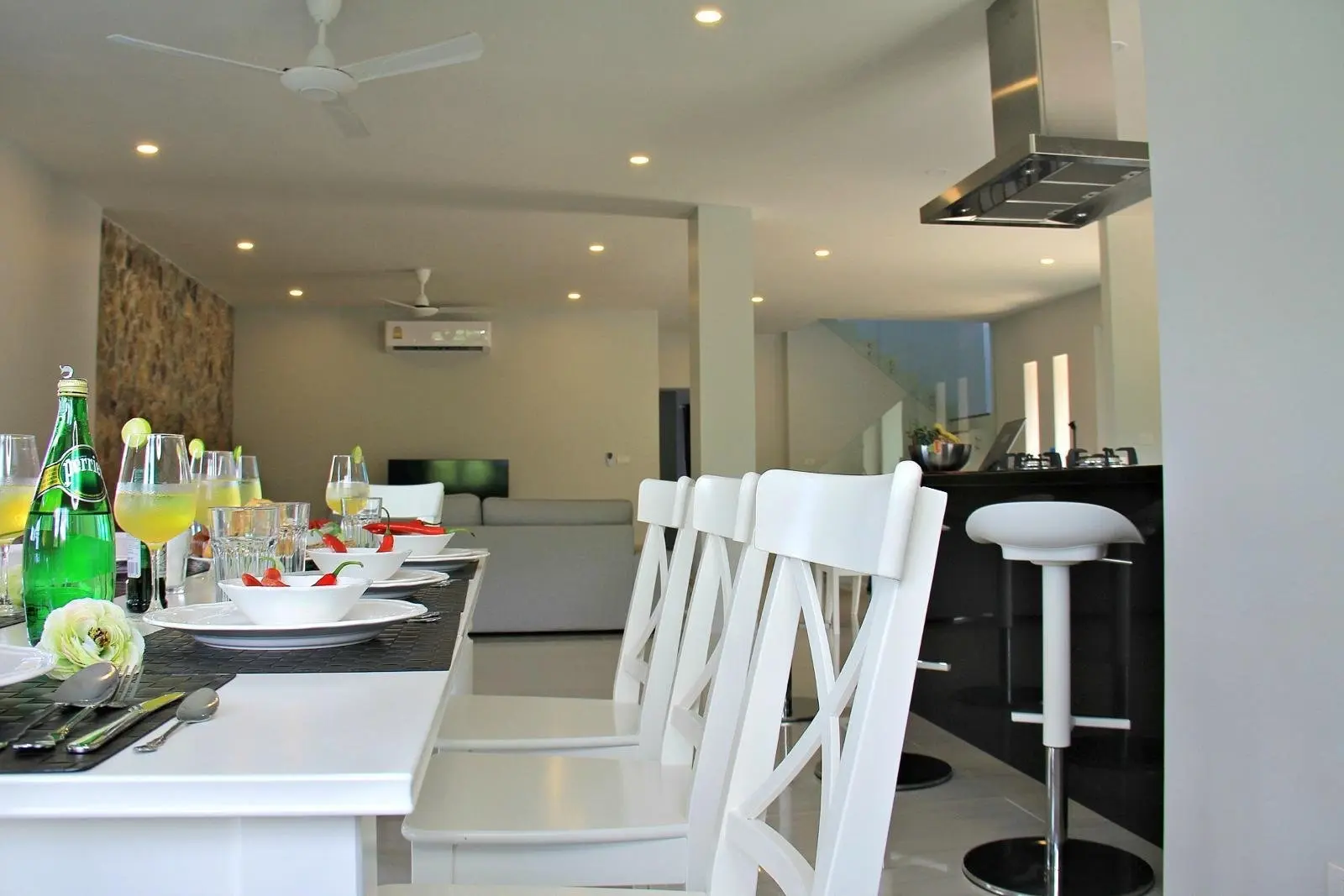 Elegant 5-Bedroom Villa with Partial Sea View in Exclusive Bophut, Koh Samui " Freehold"