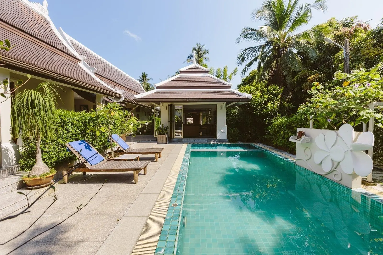 Urgent Vente 5BR – Villa de Luxe Entièrement Meublée avec Piscine à Bangkao Koh Samui Pleine Propriété