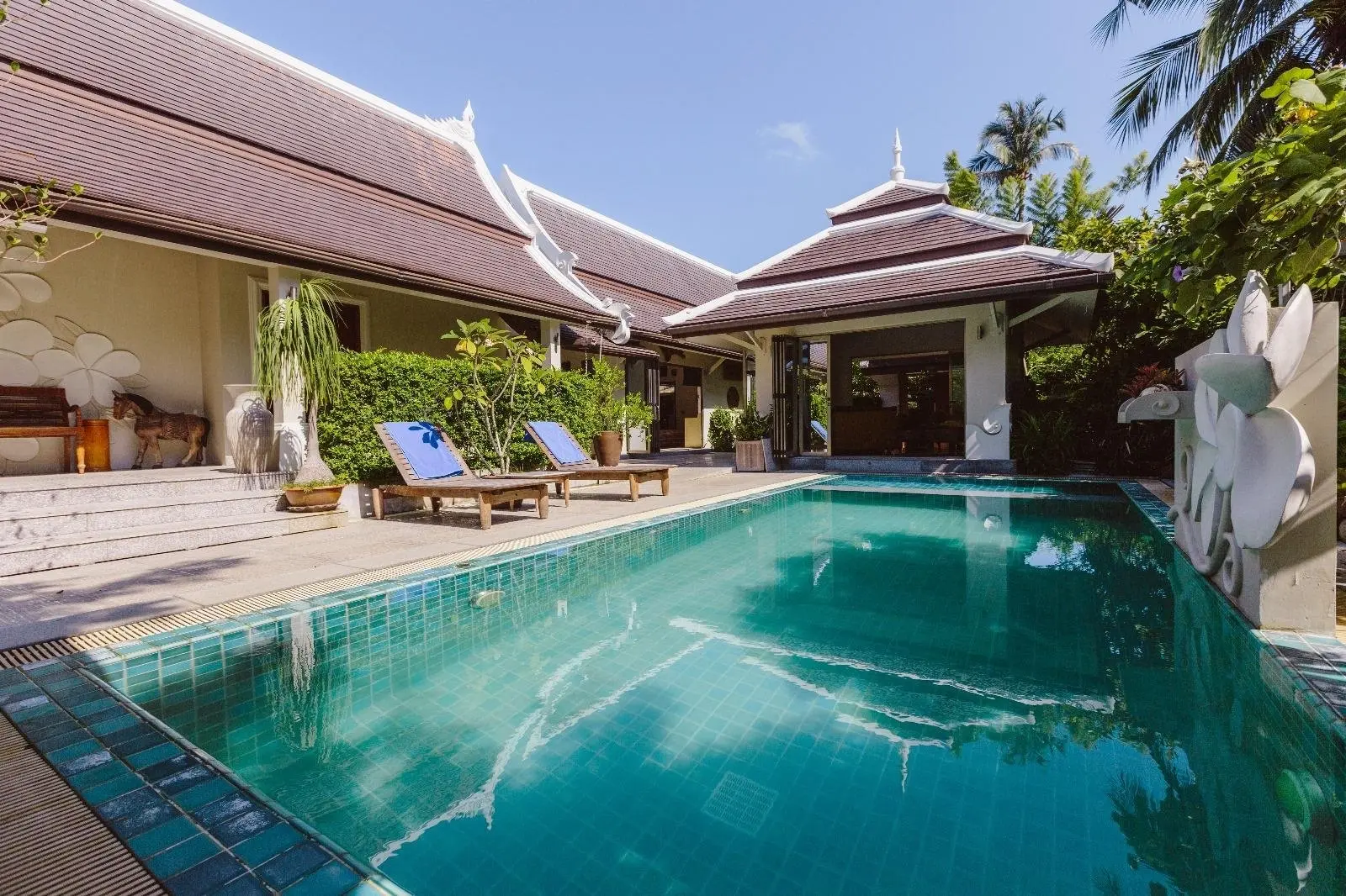 Urgent Vente 5BR – Villa de Luxe Entièrement Meublée avec Piscine à Bangkao Koh Samui Pleine Propriété