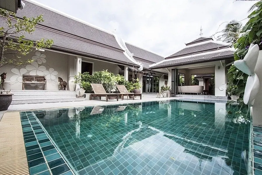 Urgent Vente 5BR – Villa de Luxe Entièrement Meublée avec Piscine à Bangkao Koh Samui Pleine Propriété