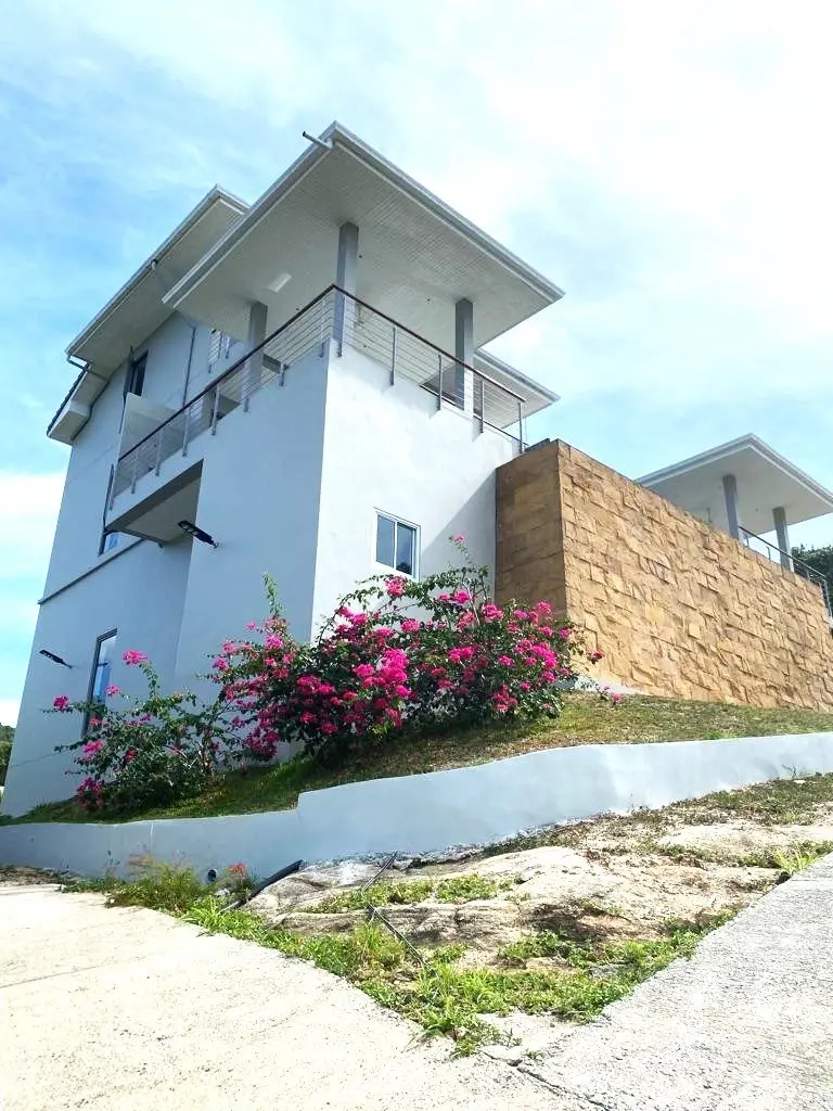 3 Bedrooms Villa in Bophut Koh Samui " Freehold"