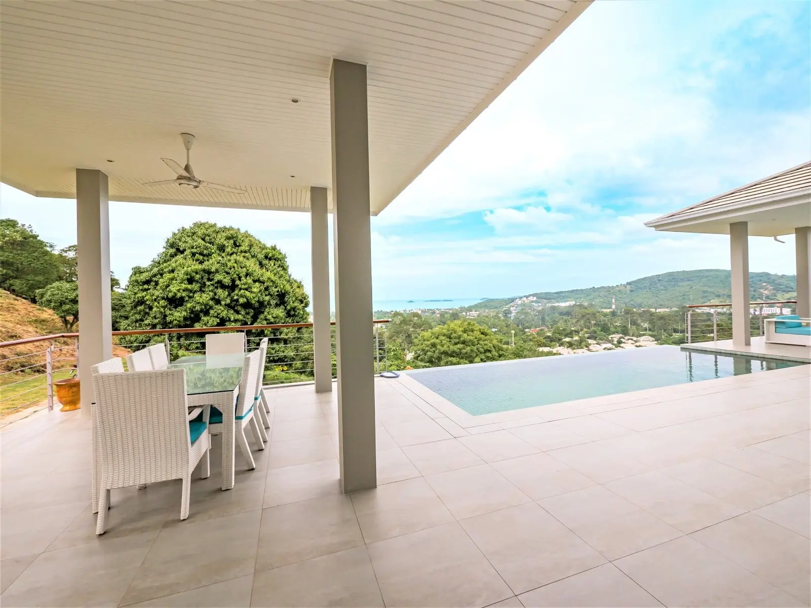 3 Bedrooms Villa in Bophut Koh Samui " Freehold"