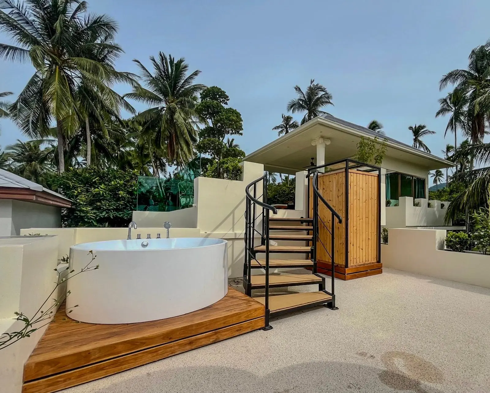 Magnifique villa avec piscine de 3 chambres, meublée, à Laemsor Koh Samui Plein propriétaire