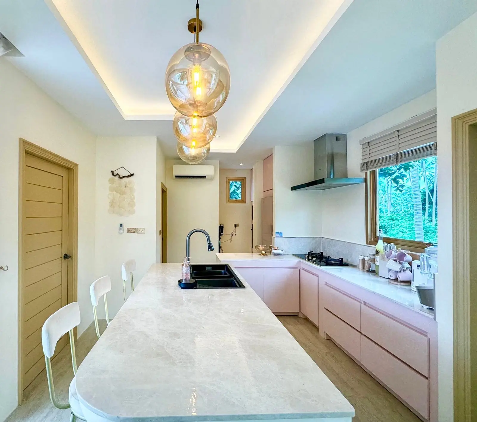 Beautifully Furnished 3-Bedroom Pool Villa in Laemsor Koh Samui "Freehold"