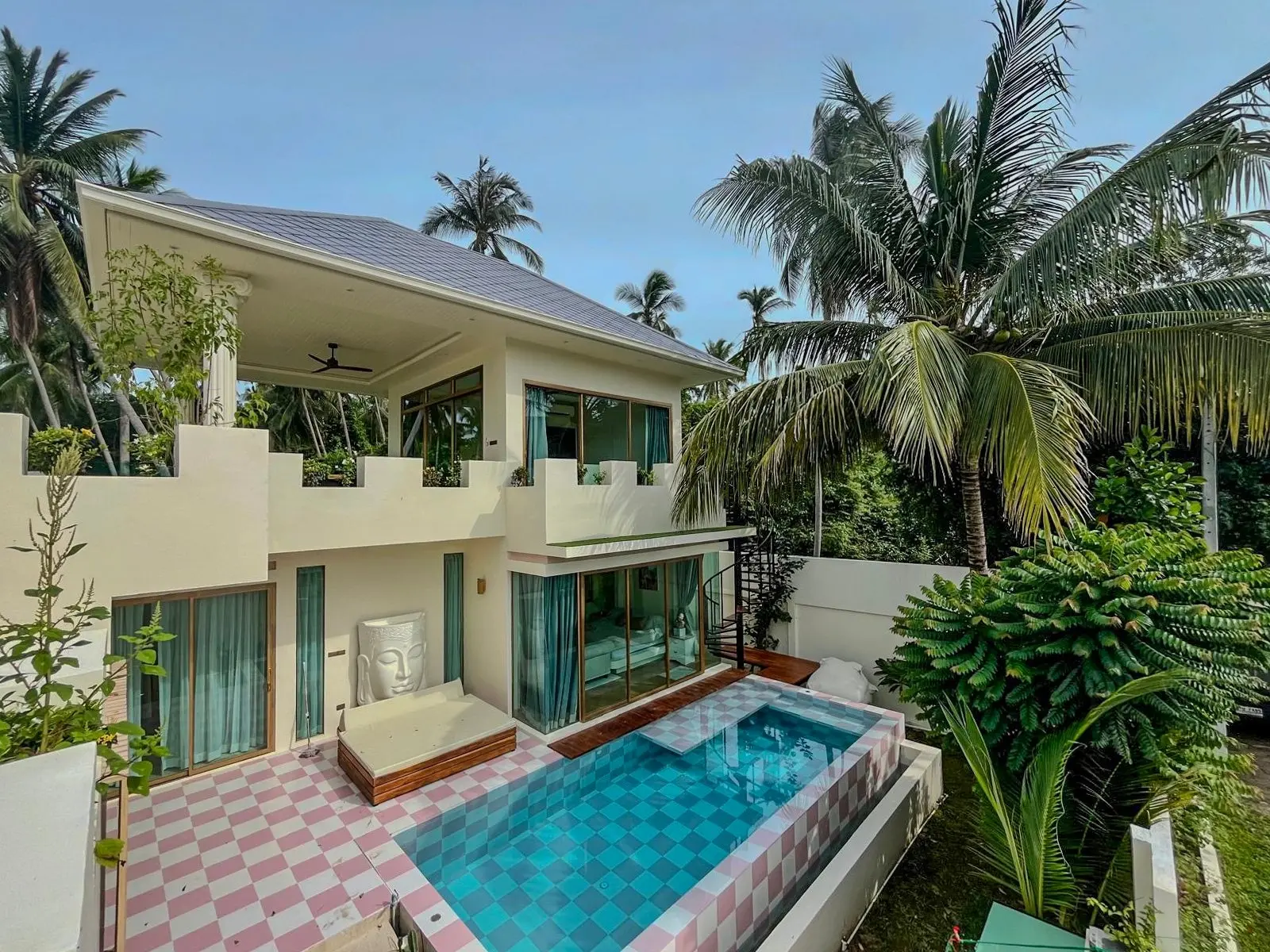 Magnifique villa avec piscine de 3 chambres, meublée, à Laemsor Koh Samui Plein propriétaire