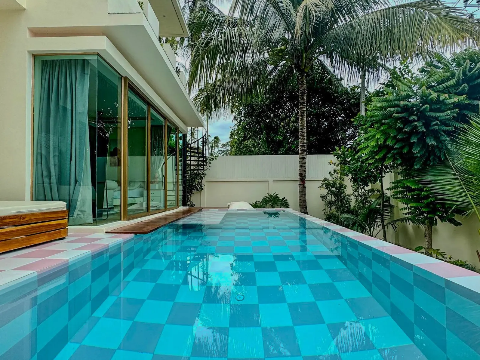 Magnifique villa avec piscine de 3 chambres, meublée, à Laemsor Koh Samui Plein propriétaire