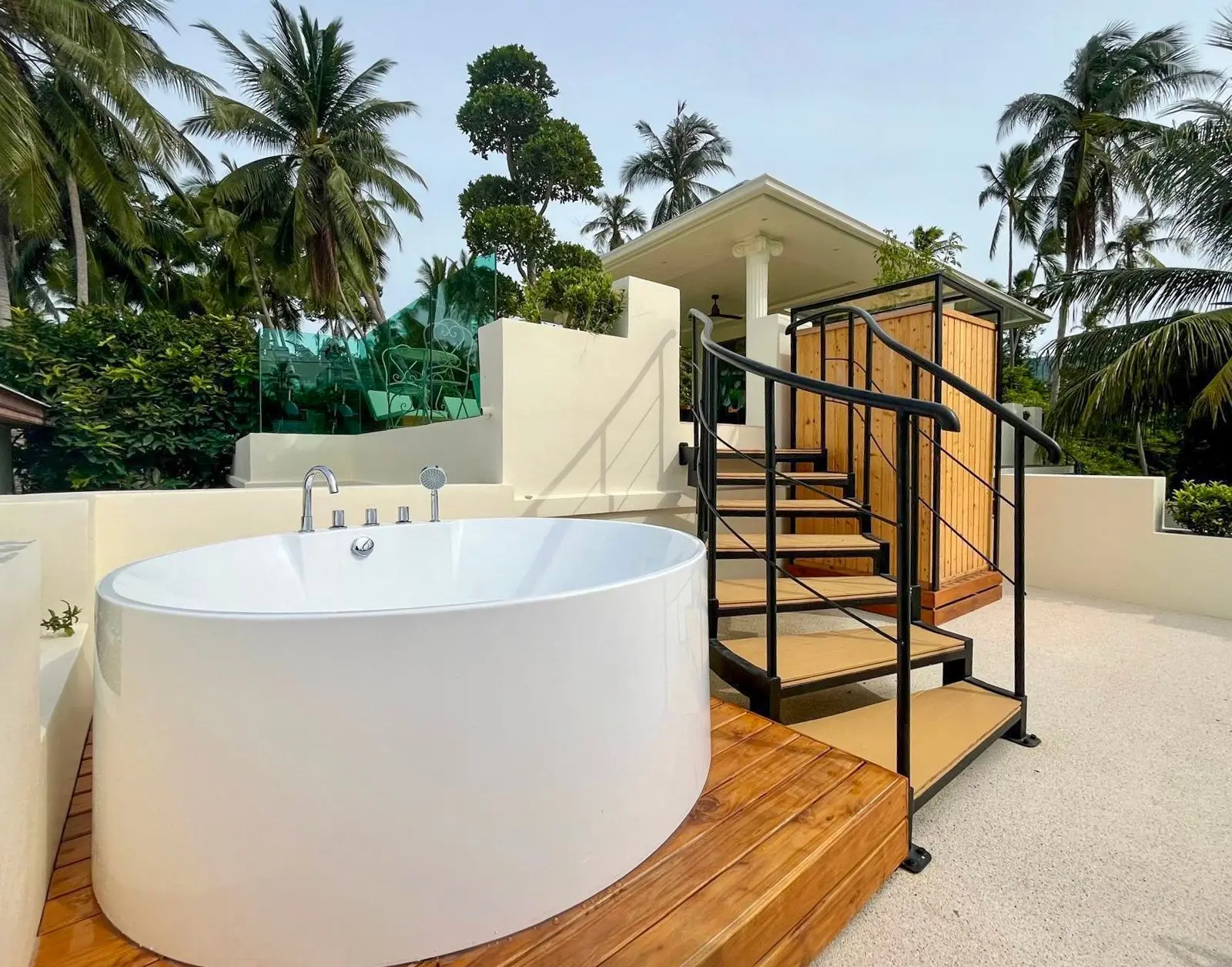 Magnifique villa avec piscine de 3 chambres, meublée, à Laemsor Koh Samui Plein propriétaire