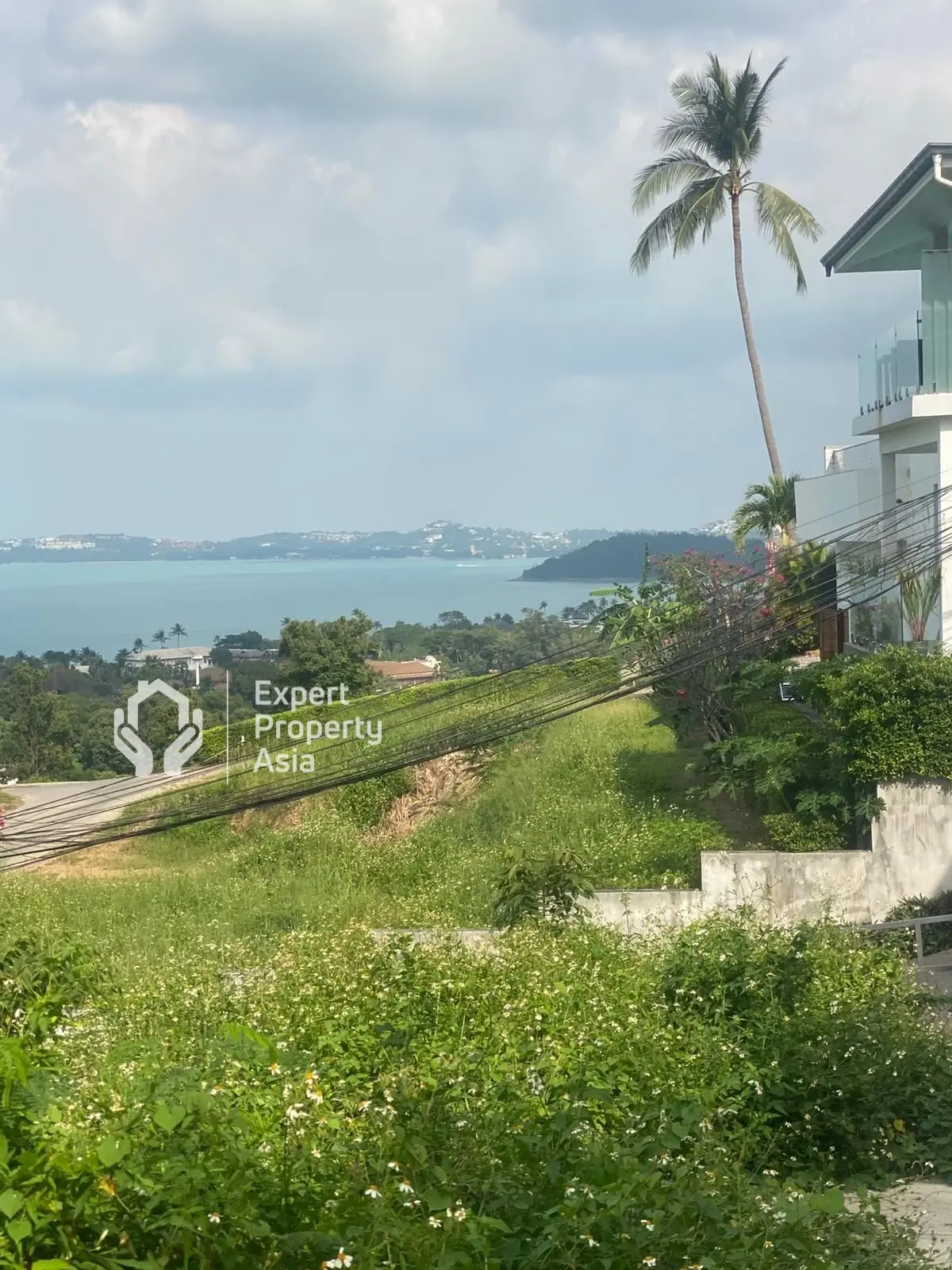 "Beautiful 800 m² Plot with Breathtaking Sea Views – Maenam, Koh Samui"