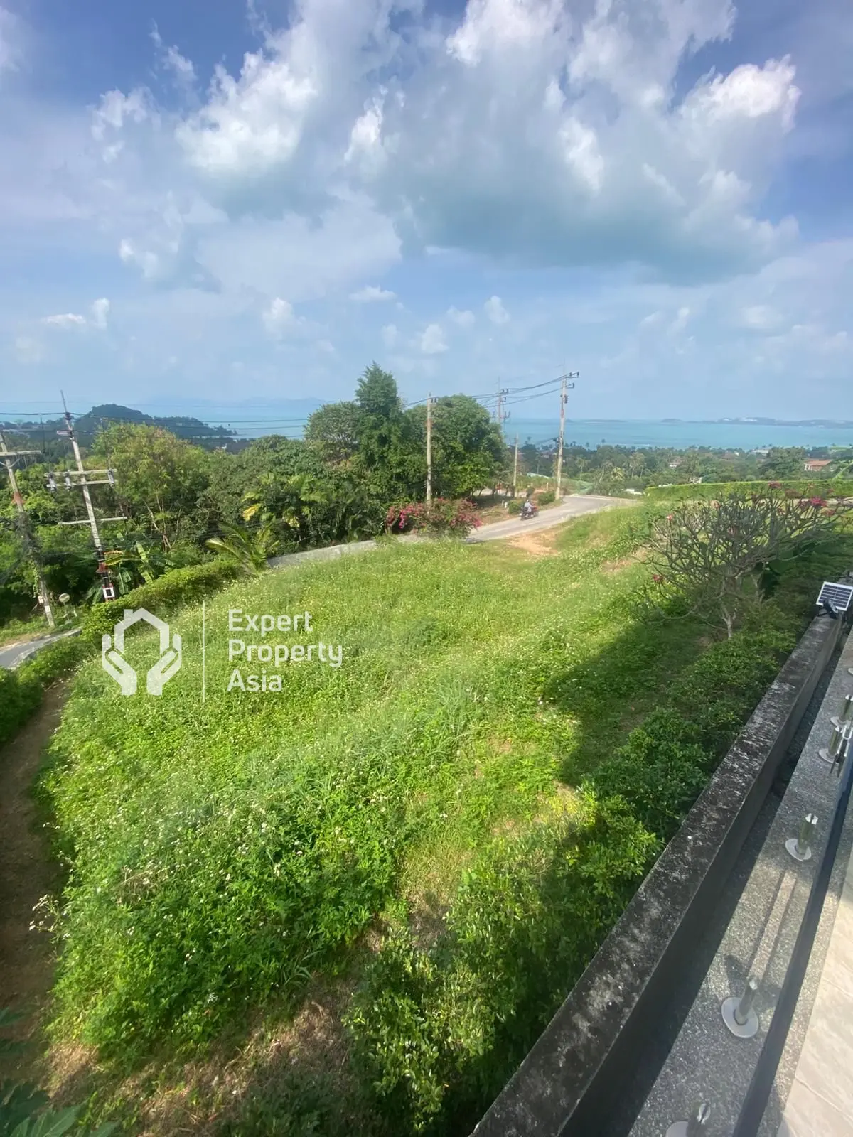 "Beautiful 800 m² Plot with Breathtaking Sea Views – Maenam, Koh Samui"