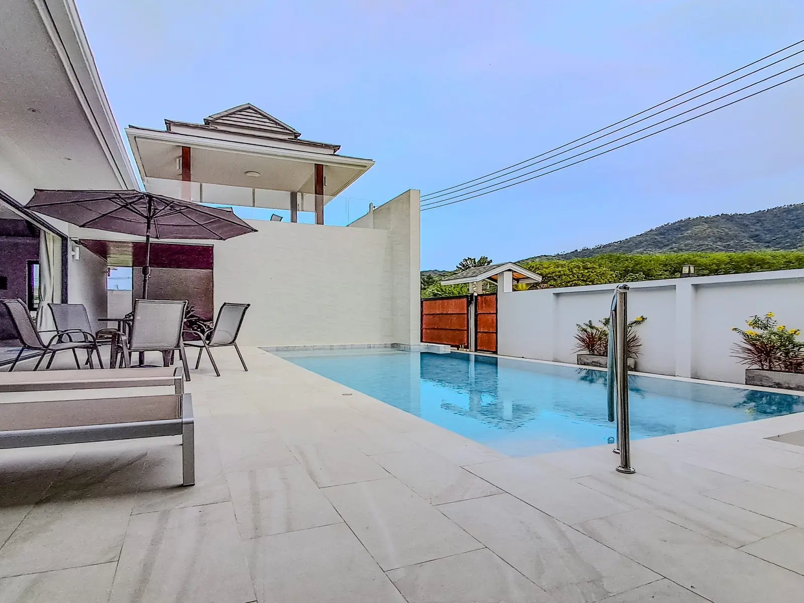 3 CH Villa avec piscine près de la plage à Namueng Koh Samui Type A